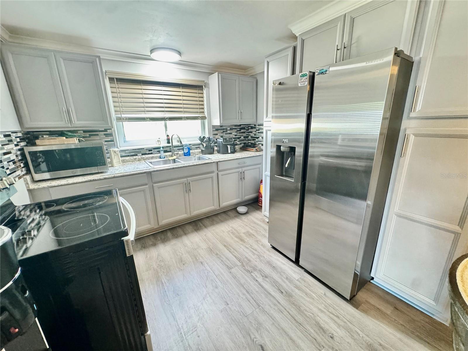 Image 13 of 23 For 4233 Flora Avenue