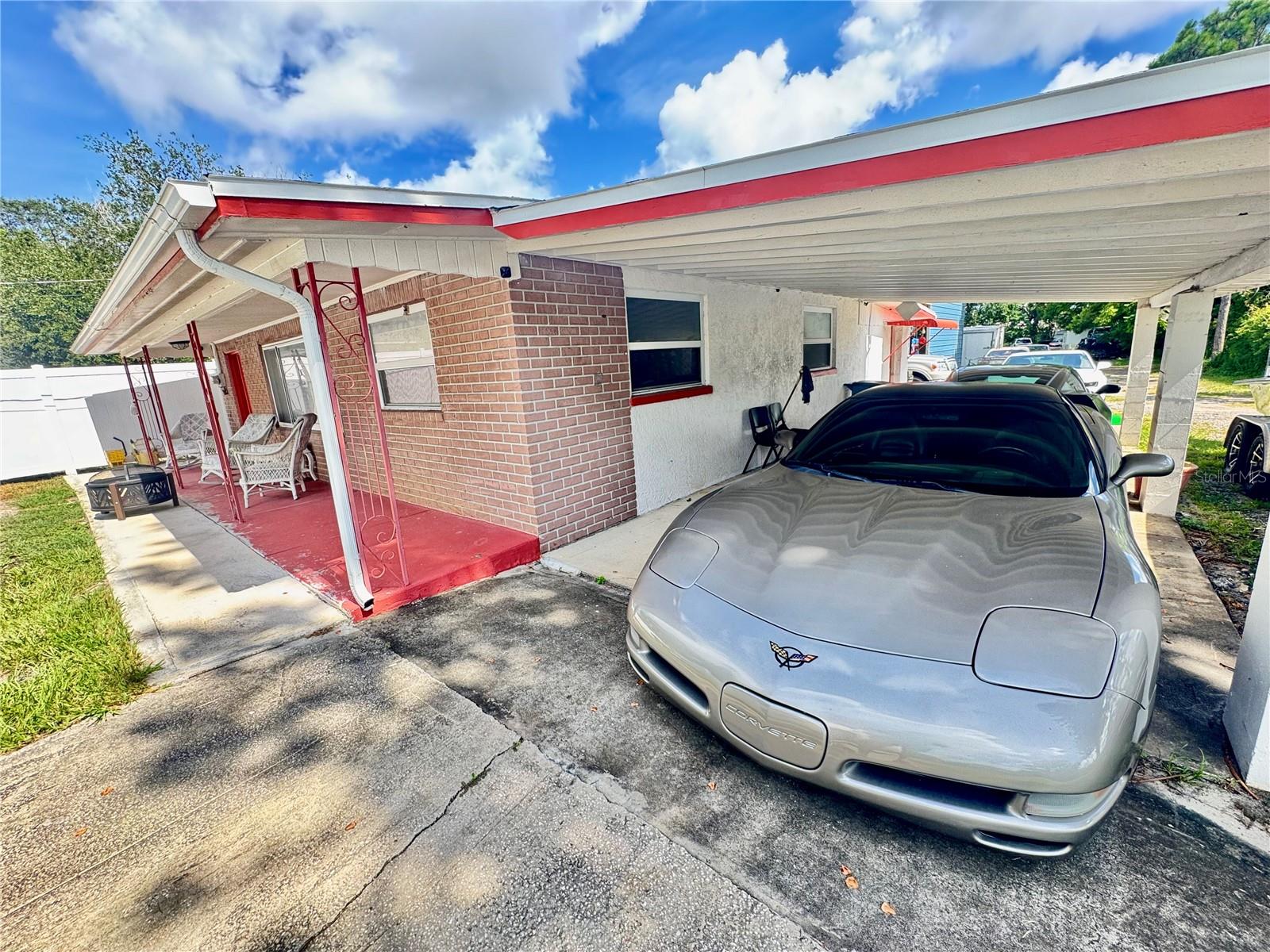 Image 5 of 23 For 4233 Flora Avenue