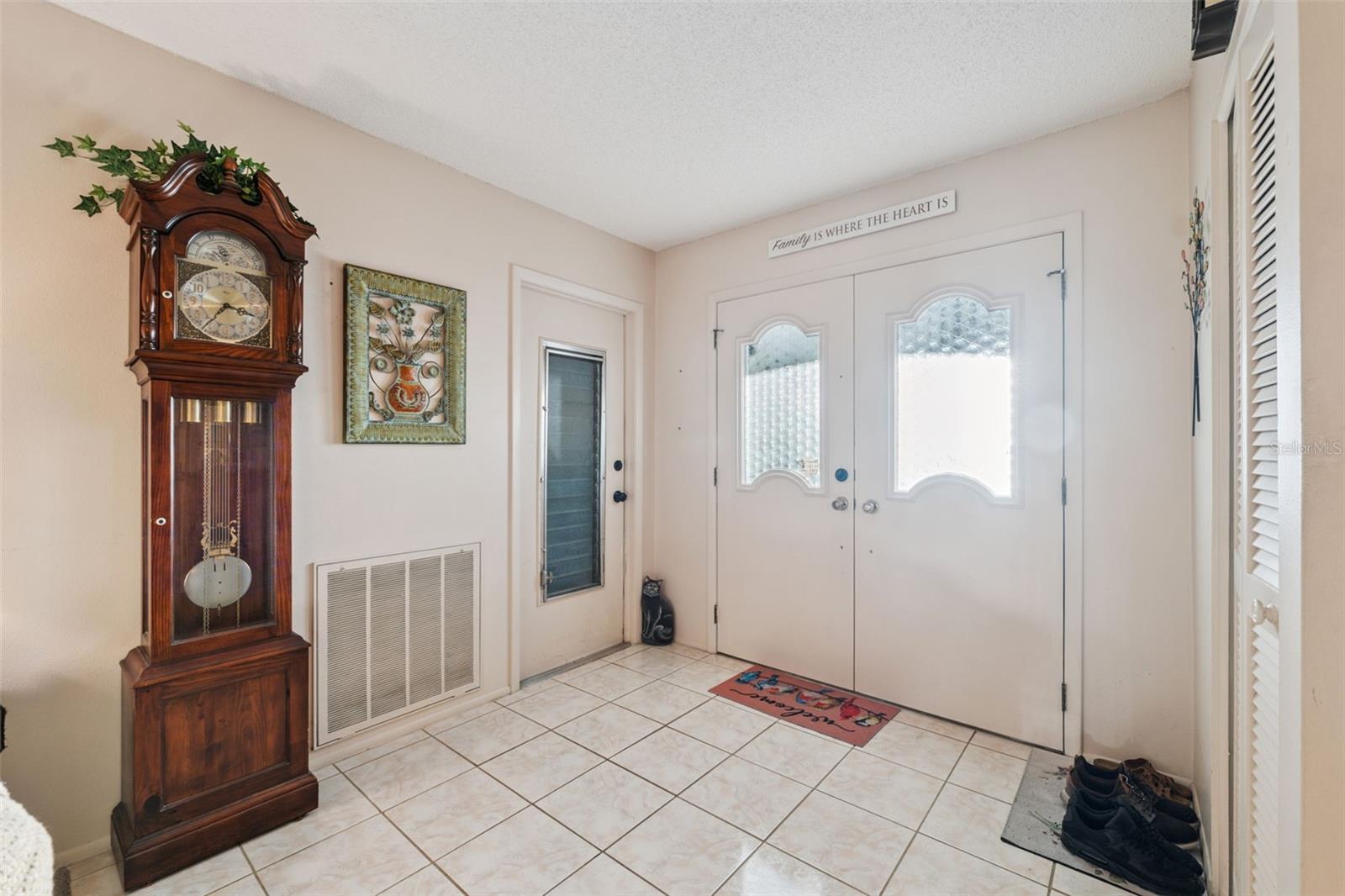 Image 30 of 42 For 11115 Elderberry Drive