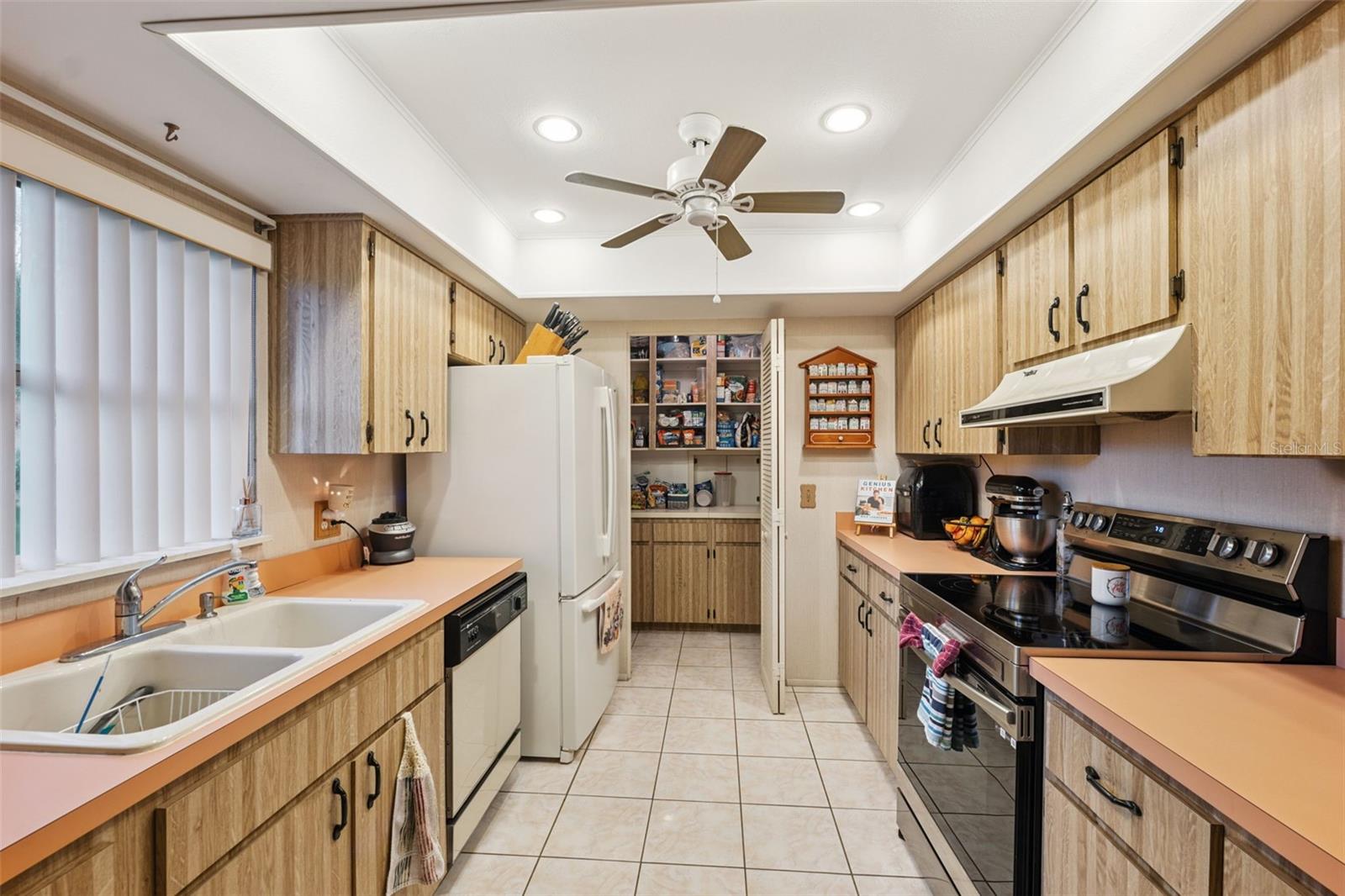 Image 4 of 42 For 11115 Elderberry Drive