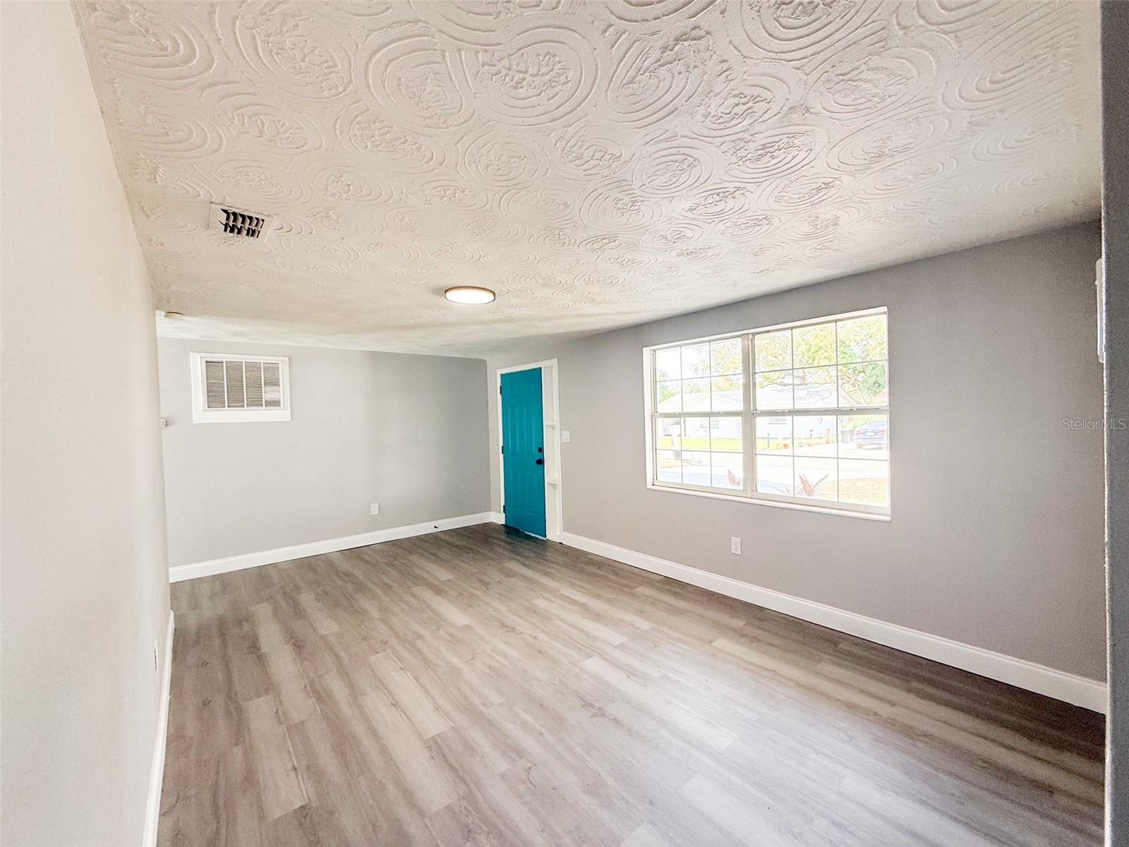 Image 11 of 20 For 5622 Golden Nugget Drive