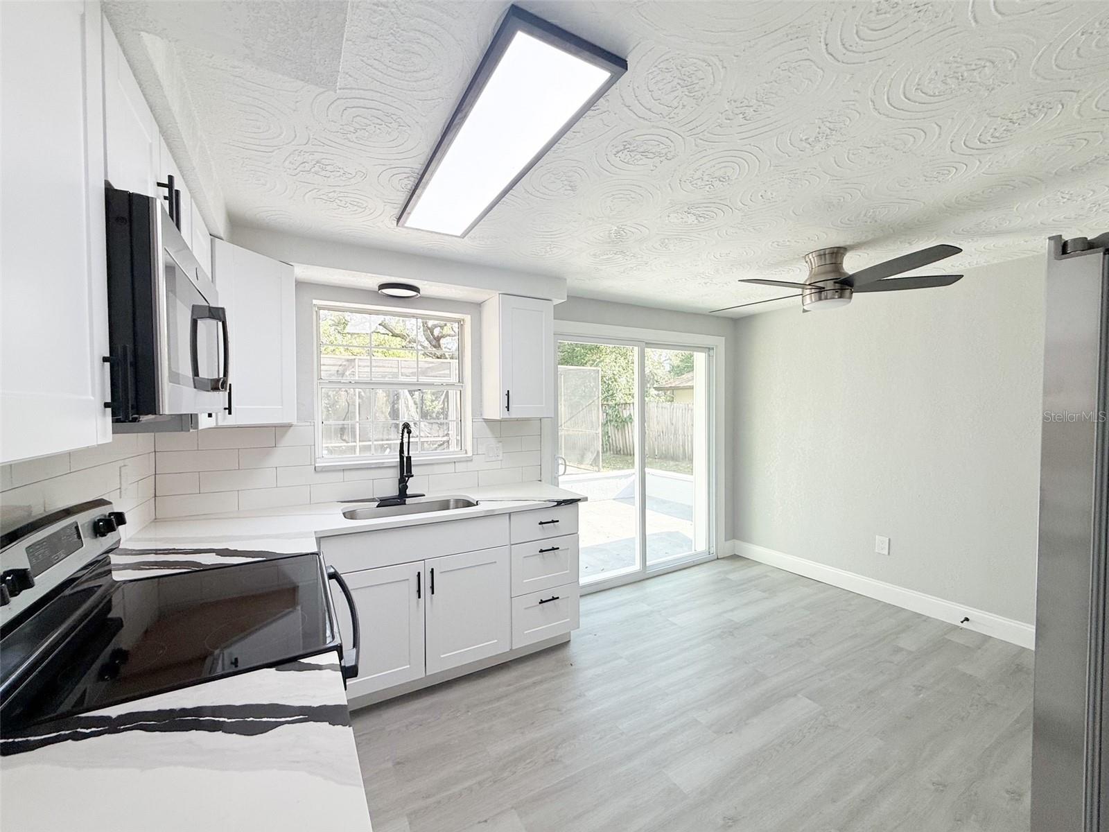 Image 5 of 20 For 5622 Golden Nugget Drive