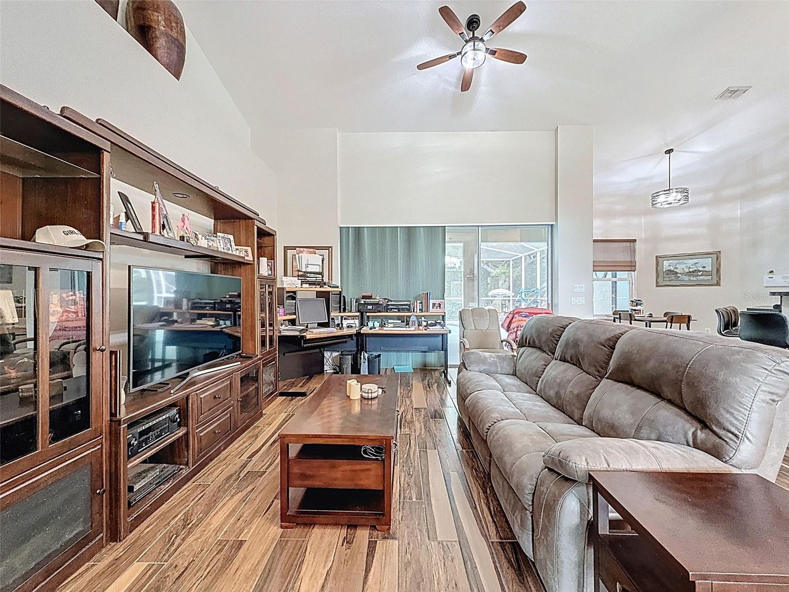 Image 13 of 47 For 18933 Black Gum Court