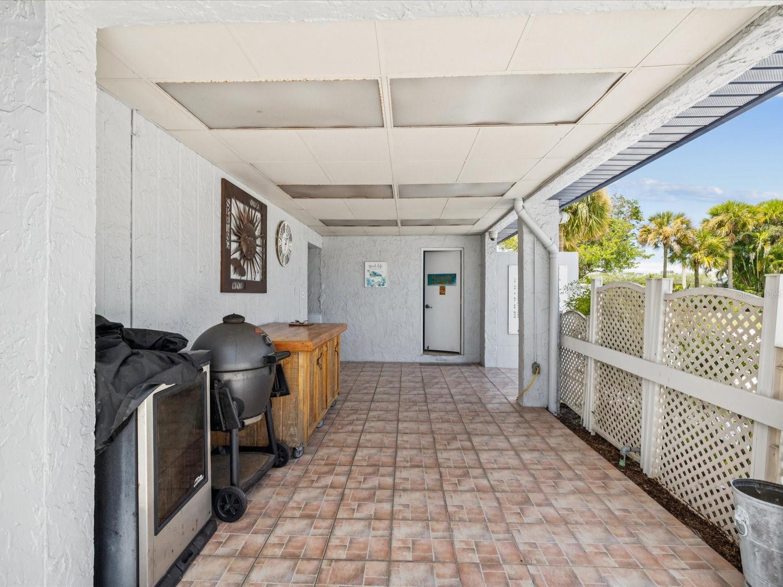 Image 28 of 45 For 4939 Floramar Terrace 808
