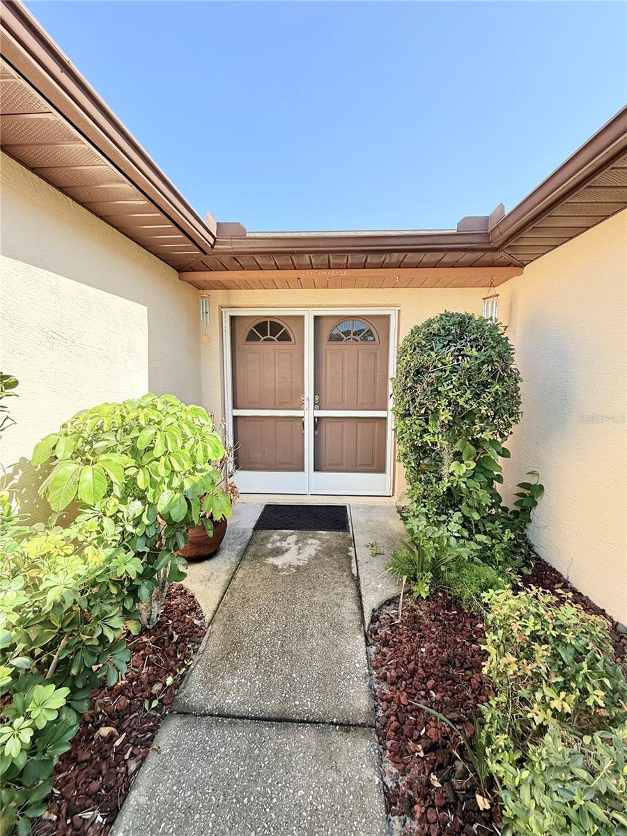 Image 3 of 22 For 7329 Chinaberry Court