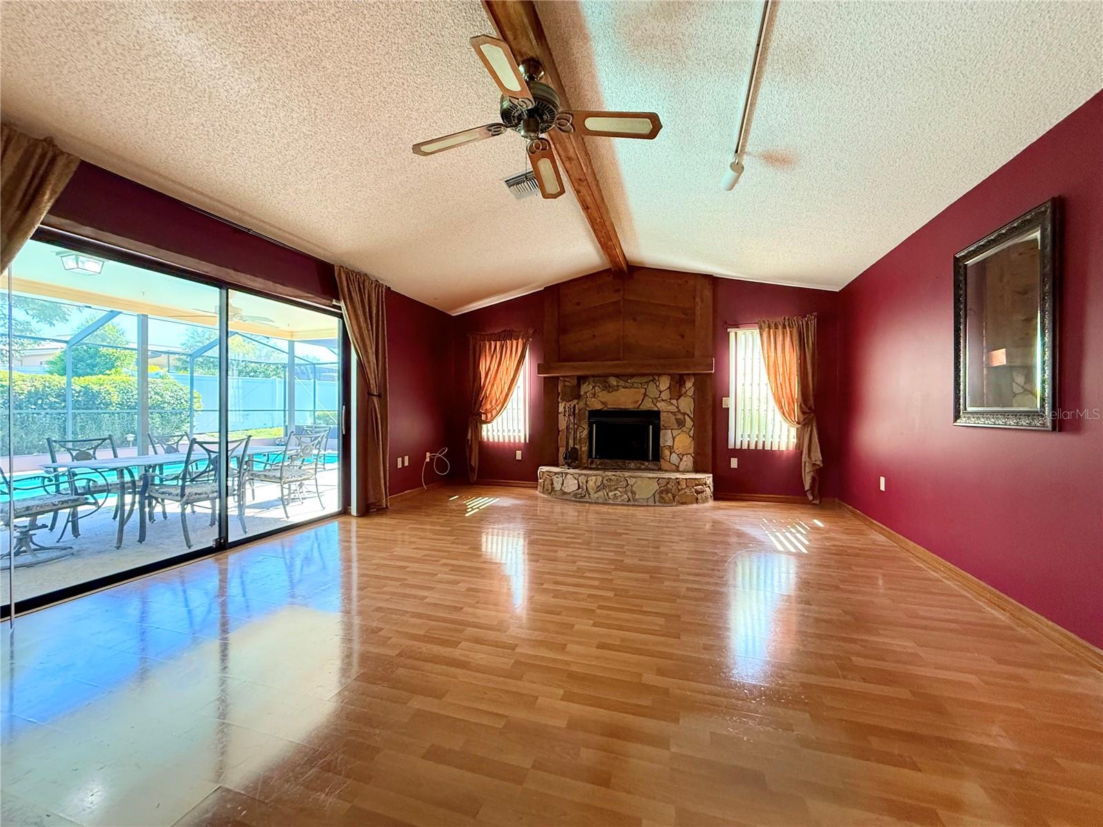 Image 5 of 22 For 7329 Chinaberry Court