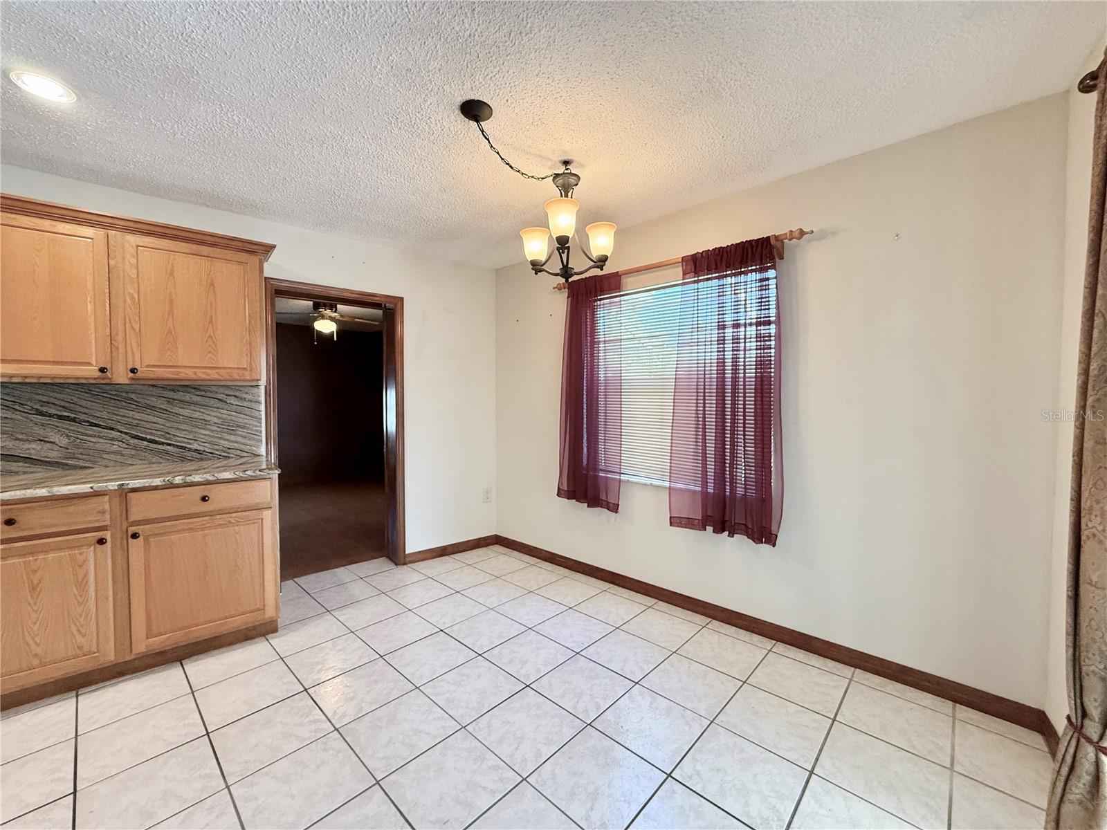Image 9 of 22 For 7329 Chinaberry Court