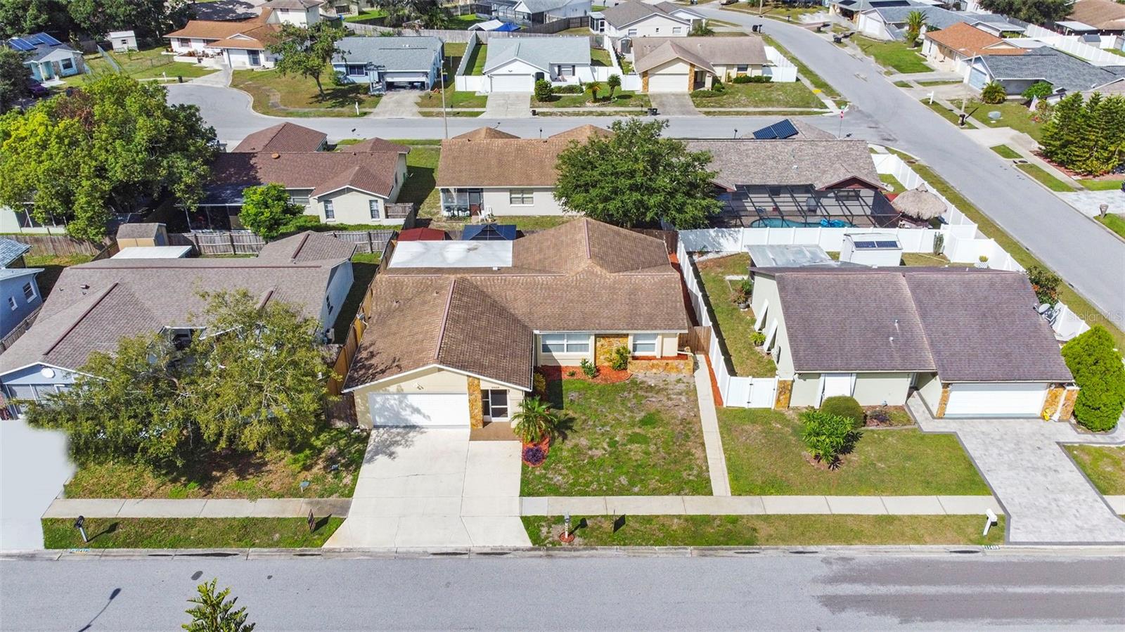 Listing photo id 39 for 11425 Fox Run