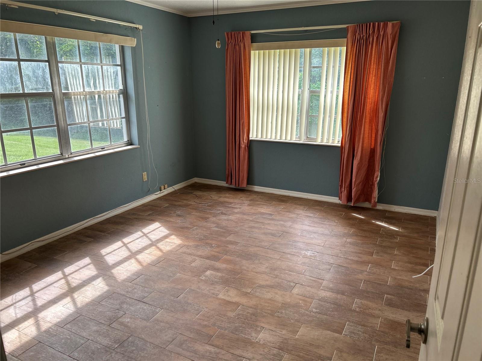Image 16 of 19 For 3820 River Oaks Court 3820