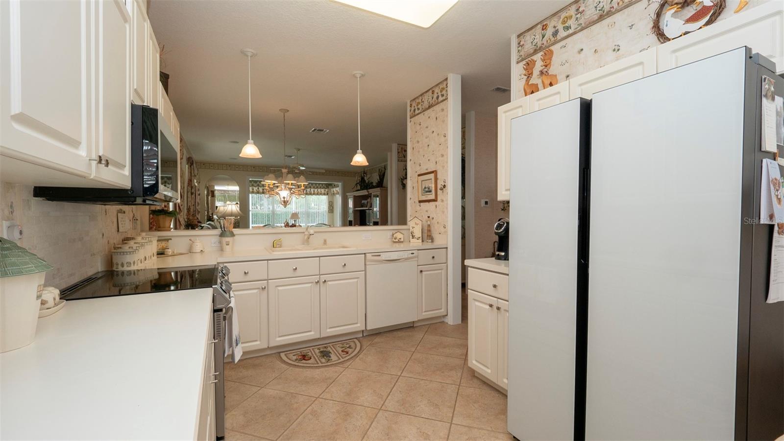 Image 6 of 37 For 9147 Rhett Lane