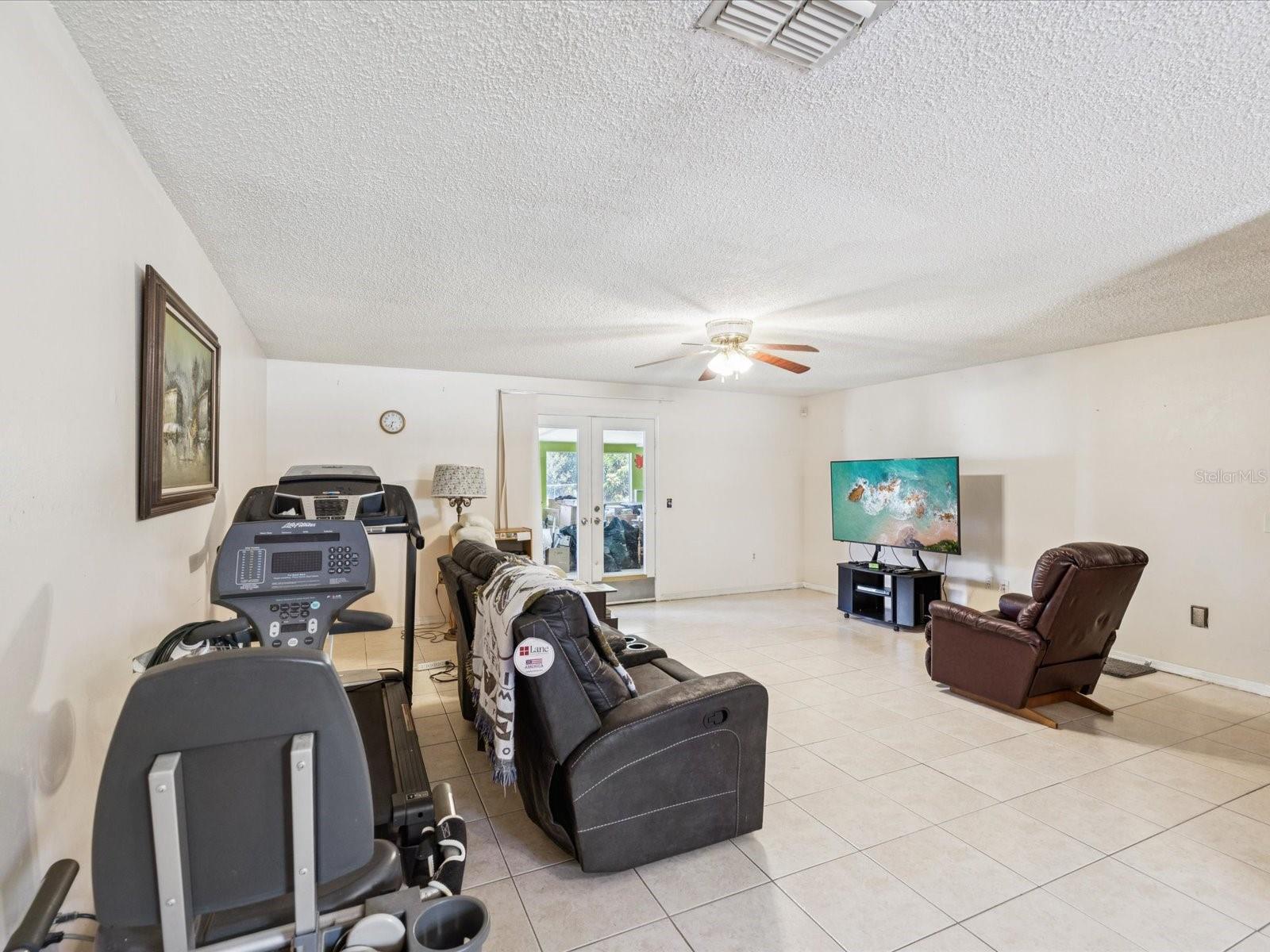 Listing photo id 32 for 5808 Carina Trace