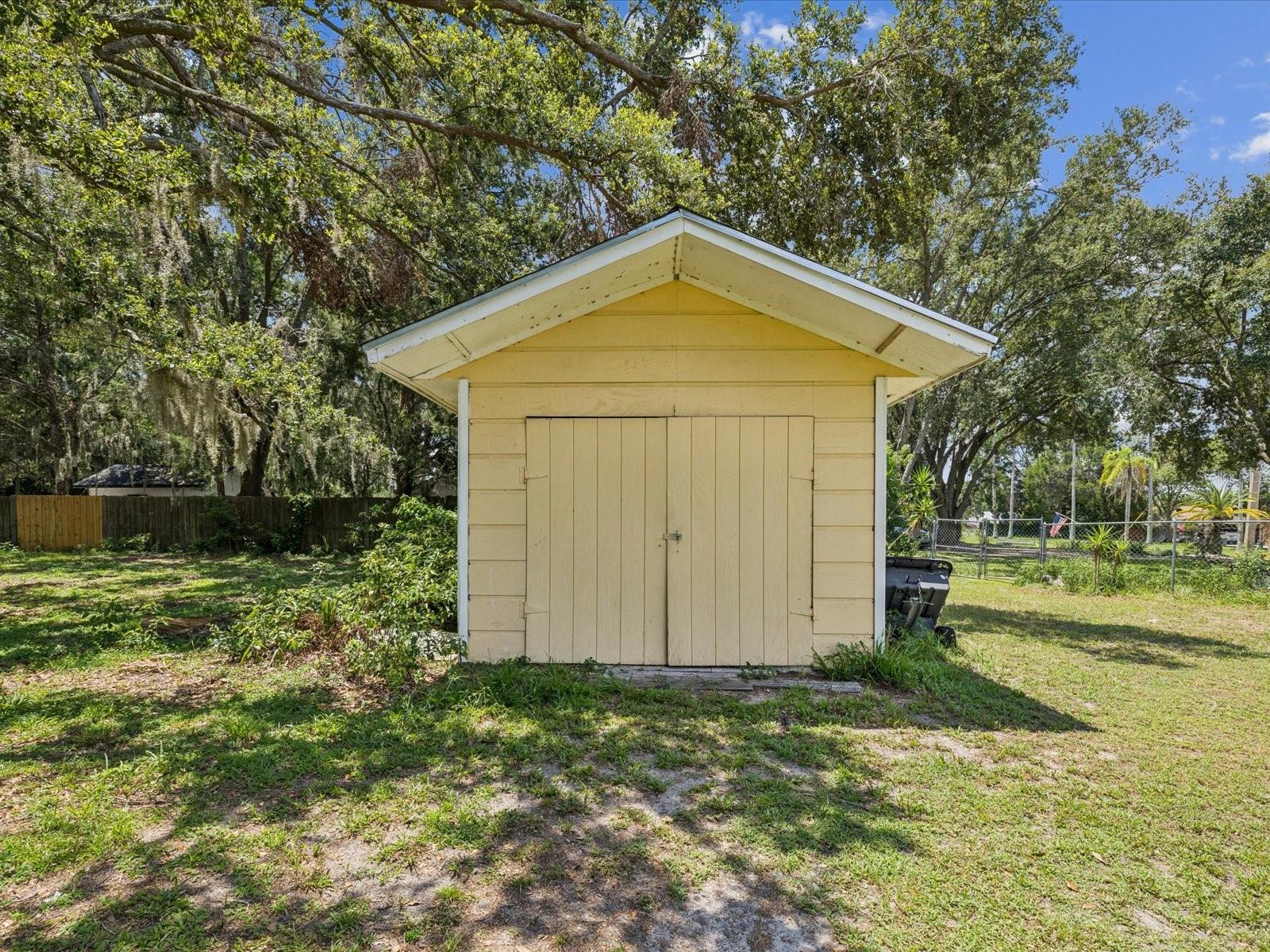 Listing photo id 35 for 5808 Carina Trace