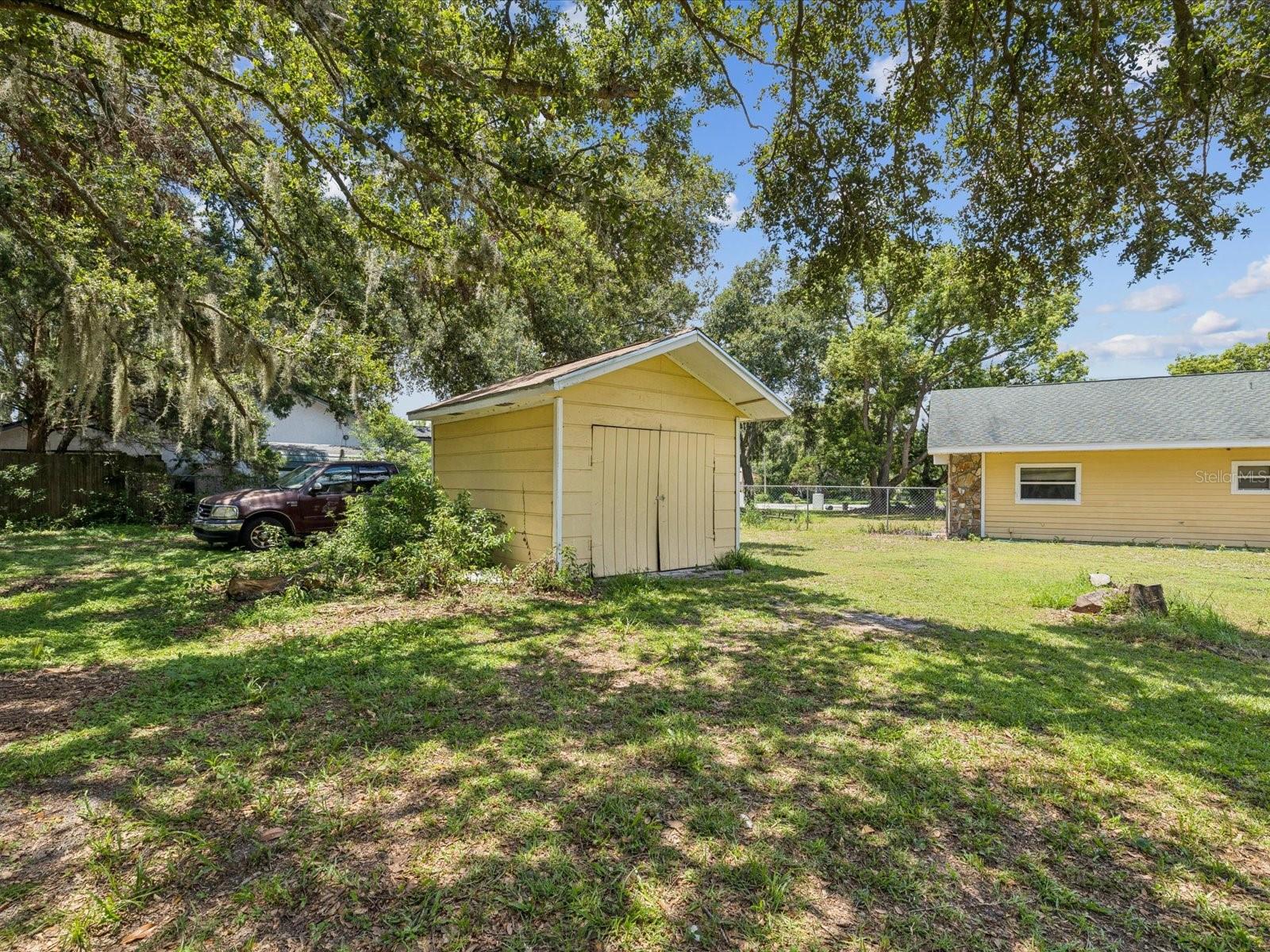 Listing photo id 36 for 5808 Carina Trace