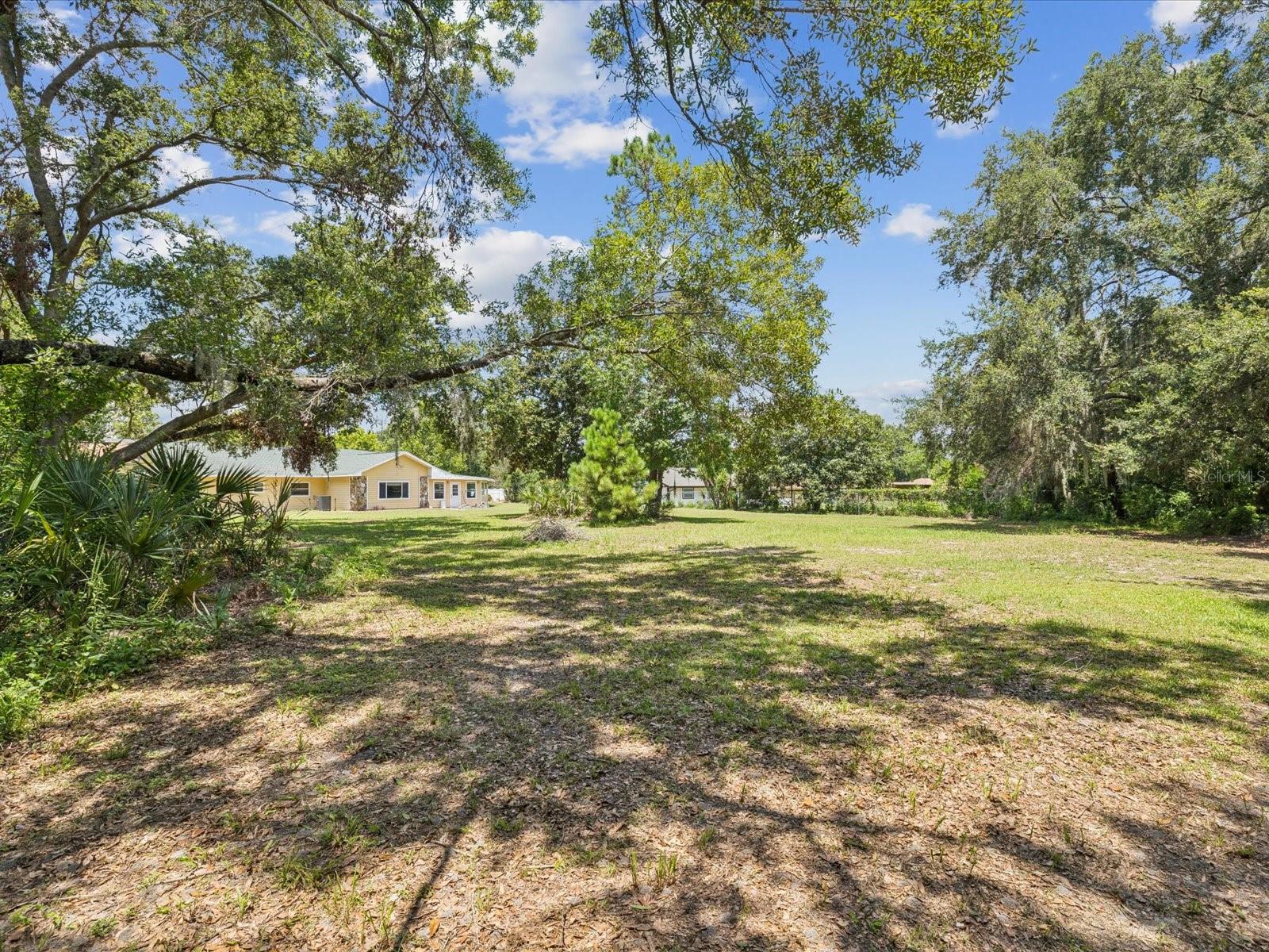 Listing photo id 38 for 5808 Carina Trace