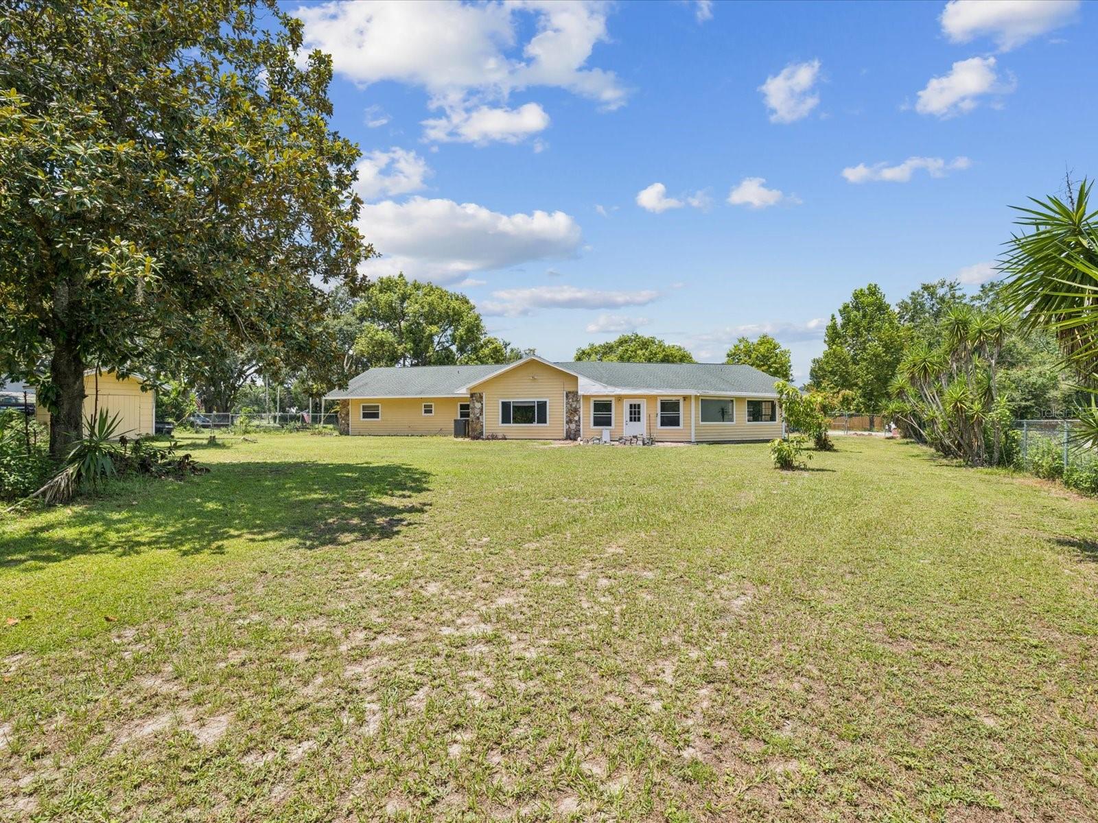 Listing photo id 40 for 5808 Carina Trace