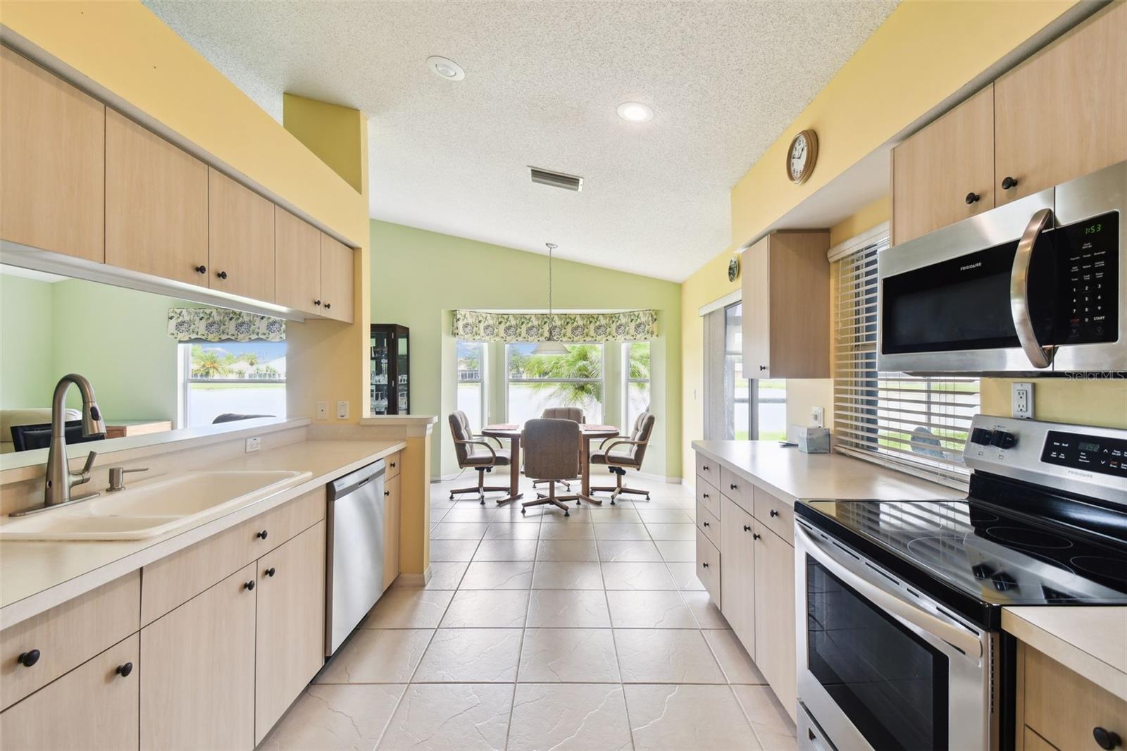 Image 14 of 63 For 1228 Ashbourne Circle