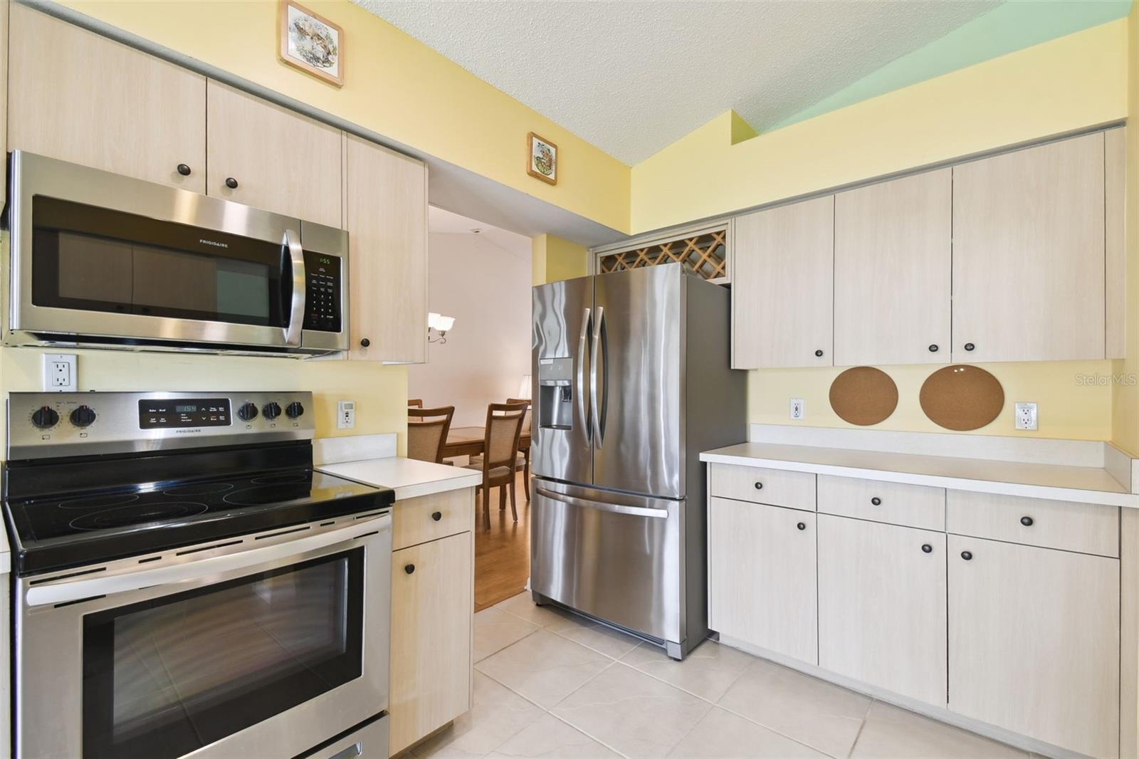Image 16 of 63 For 1228 Ashbourne Circle