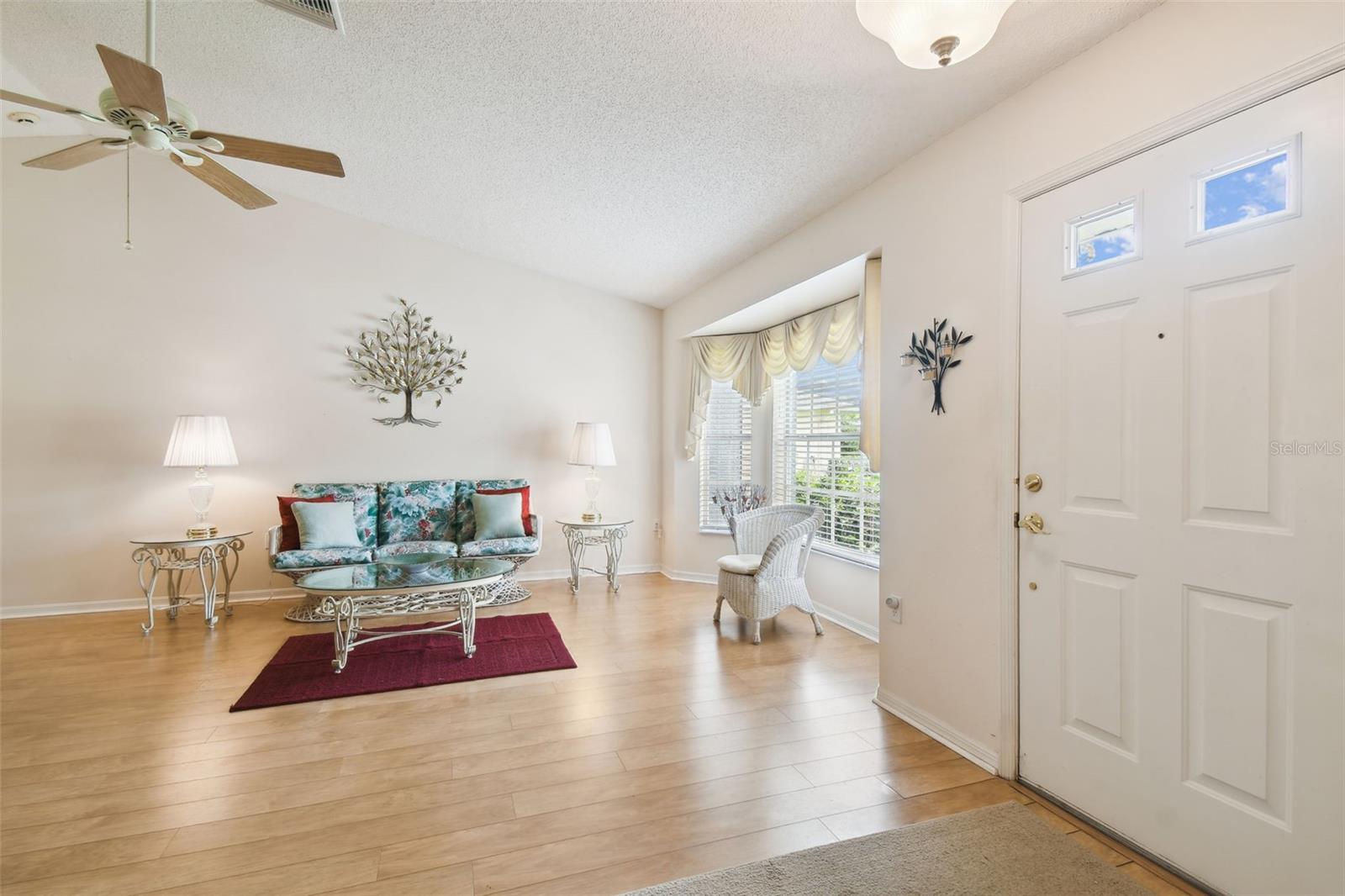 Image 5 of 63 For 1228 Ashbourne Circle