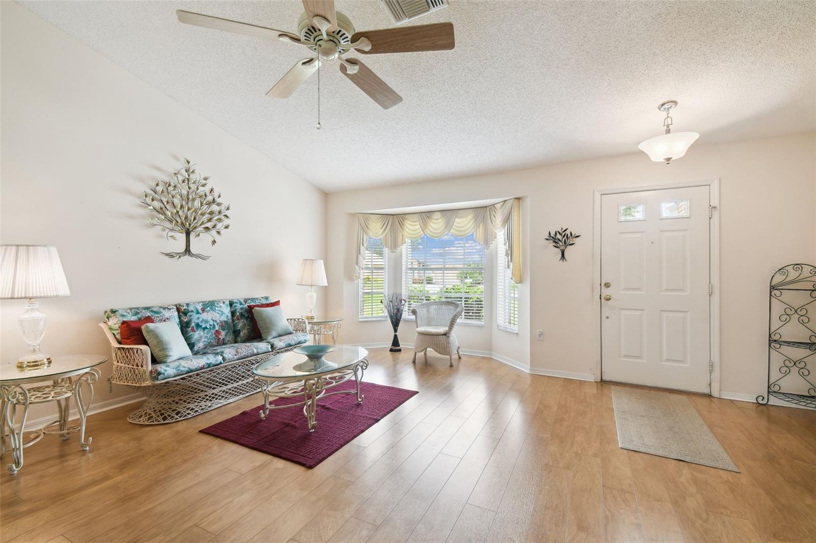 Image 8 of 63 For 1228 Ashbourne Circle