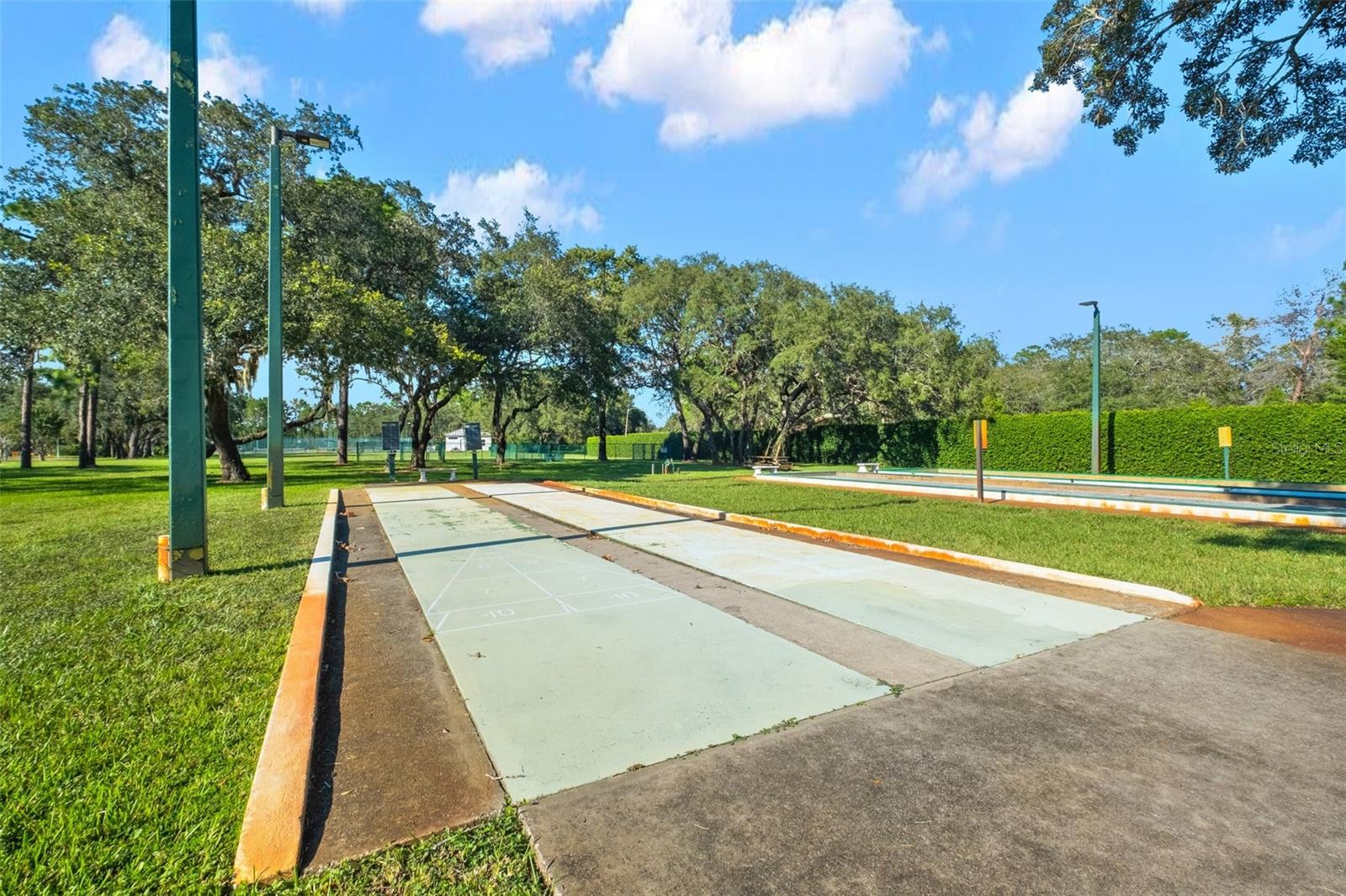 Listing photo id 38 for 9426 Mississippi Run