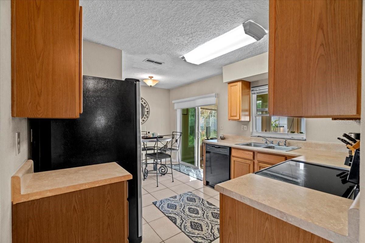 Image 14 of 29 For 7041 Daggett Terrace