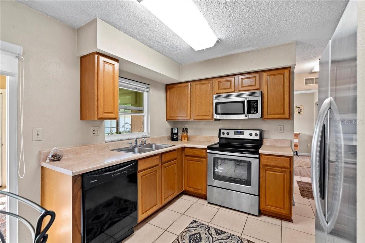 Image 15 of 29 For 7041 Daggett Terrace