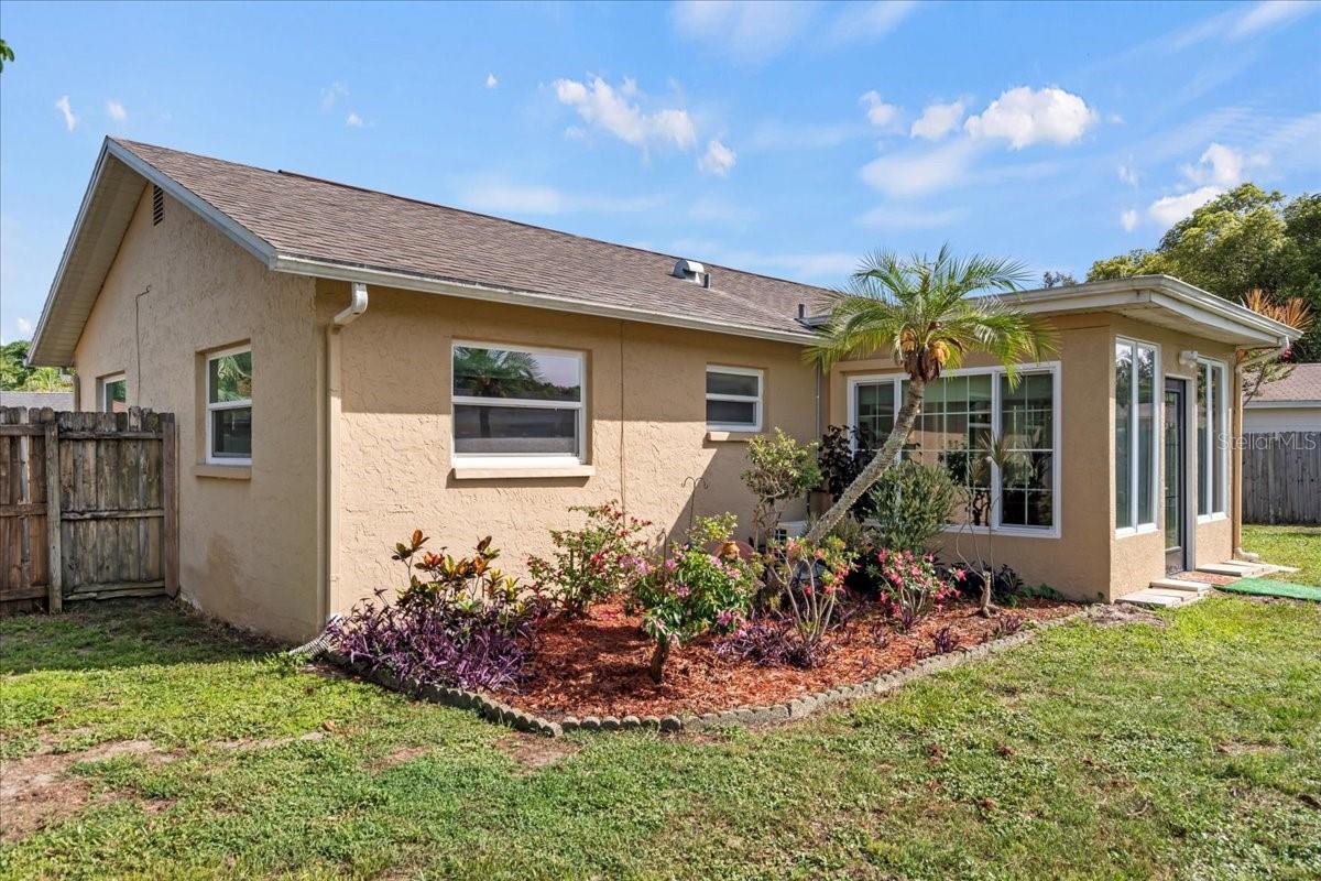 Image 6 of 29 For 7041 Daggett Terrace