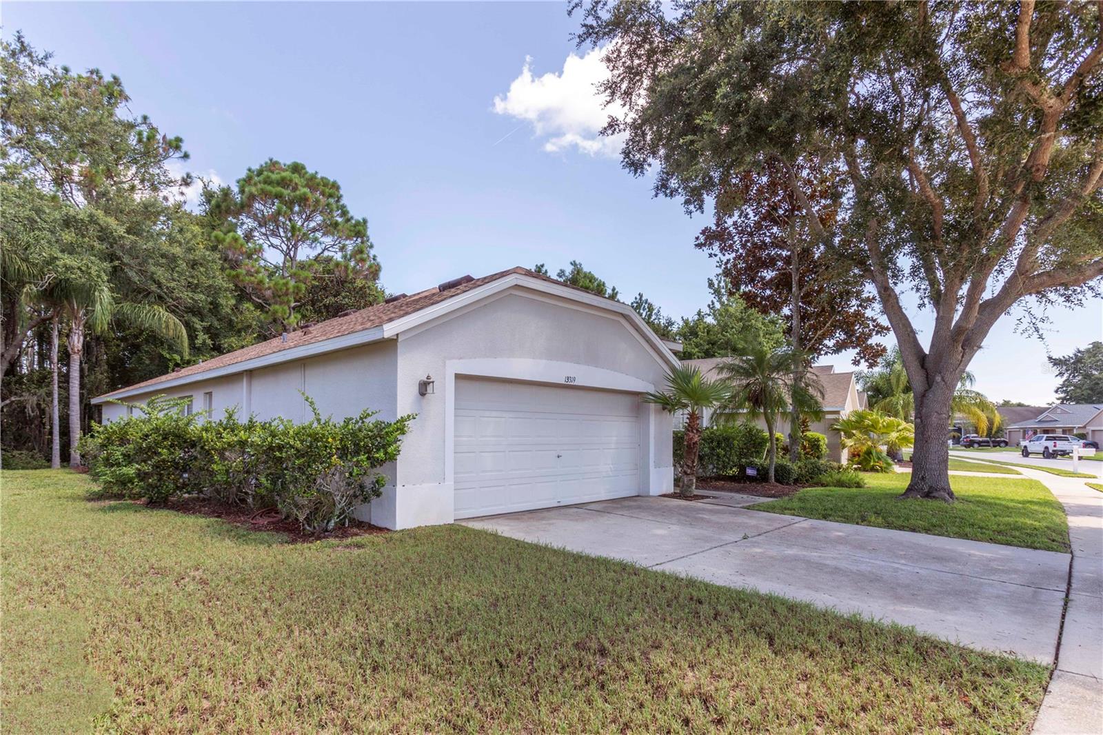 Image 3 of 30 For 13319 Old Florida Circle
