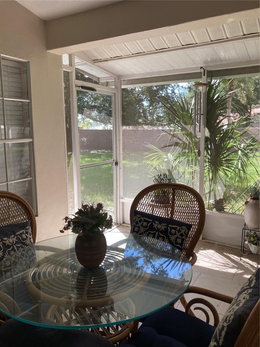 Image 10 of 18 For 2909 Featherstone Drive