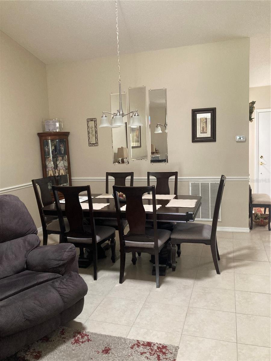 Image 14 of 18 For 2909 Featherstone Drive