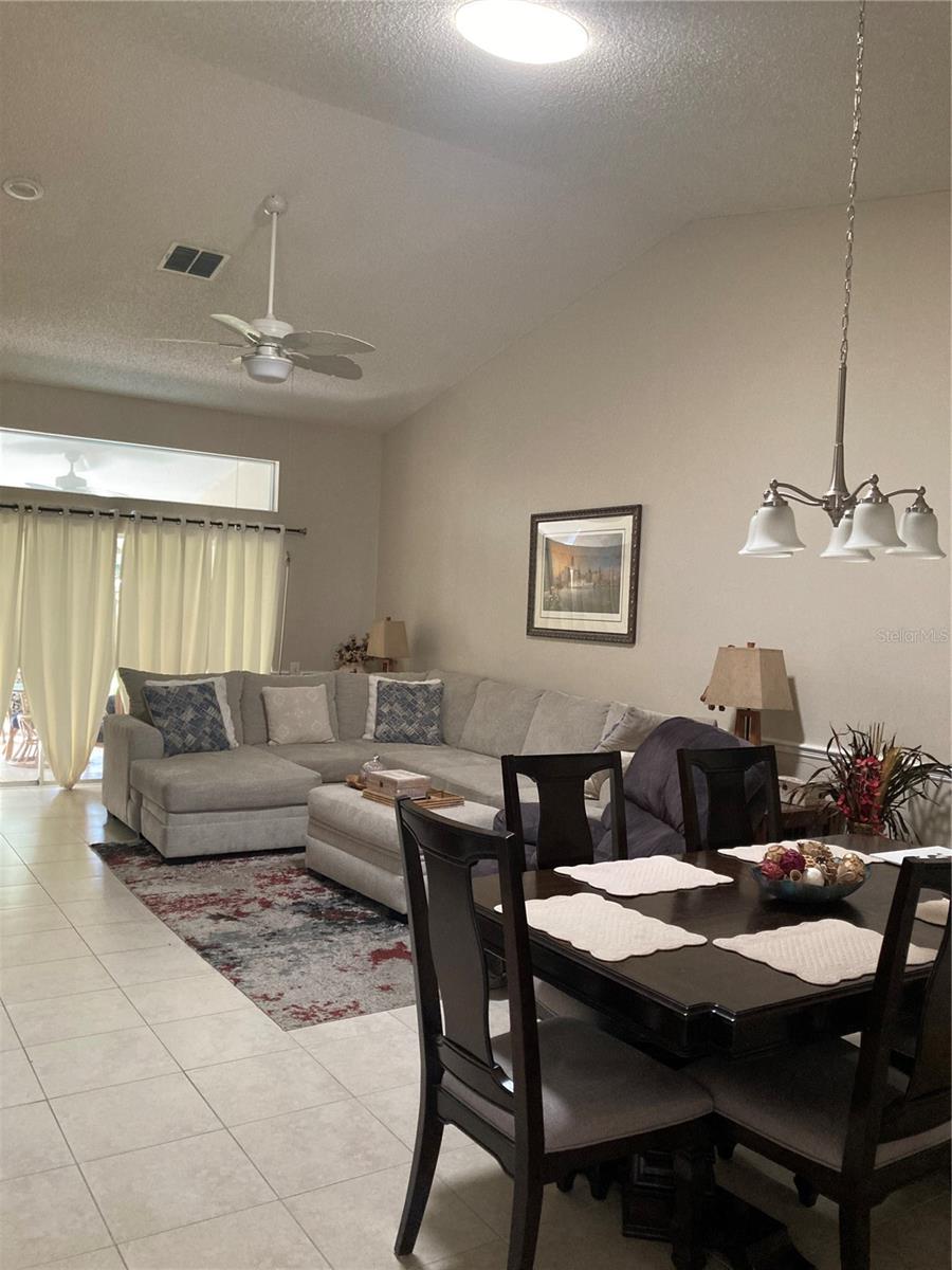 Image 8 of 18 For 2909 Featherstone Drive