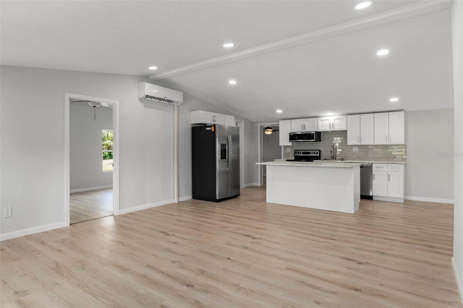 Image 10 of 48 For 18216 Alexson Street