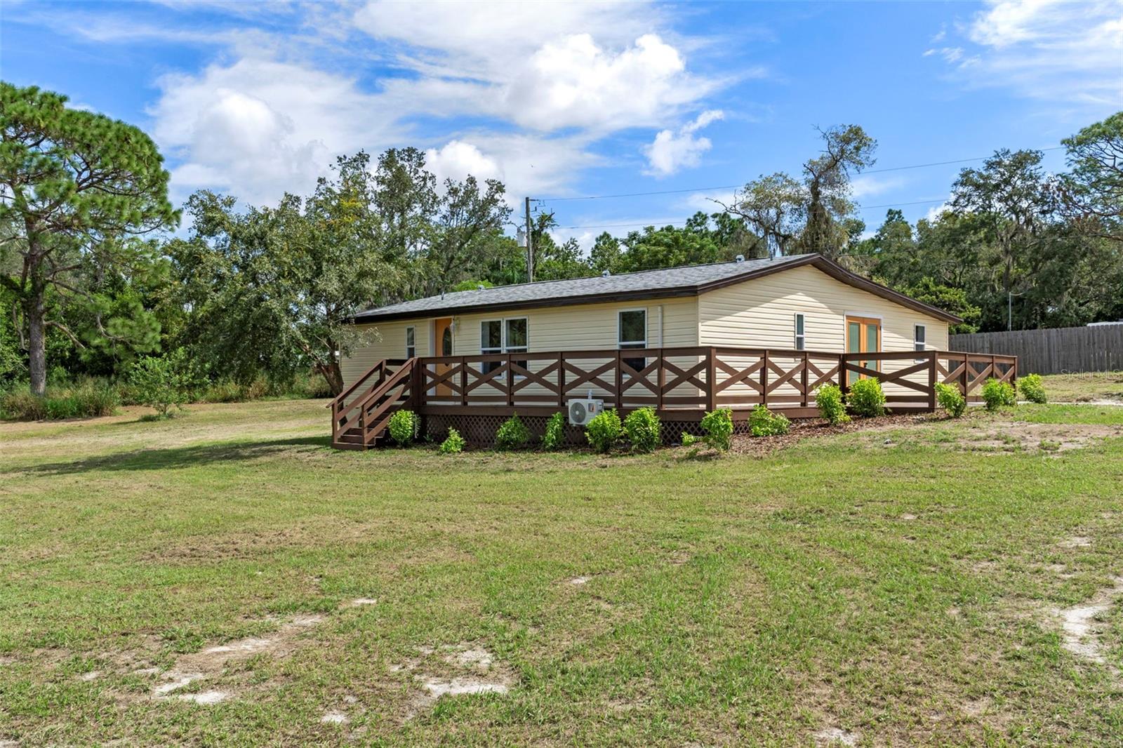 Image 4 of 48 For 18216 Alexson Street