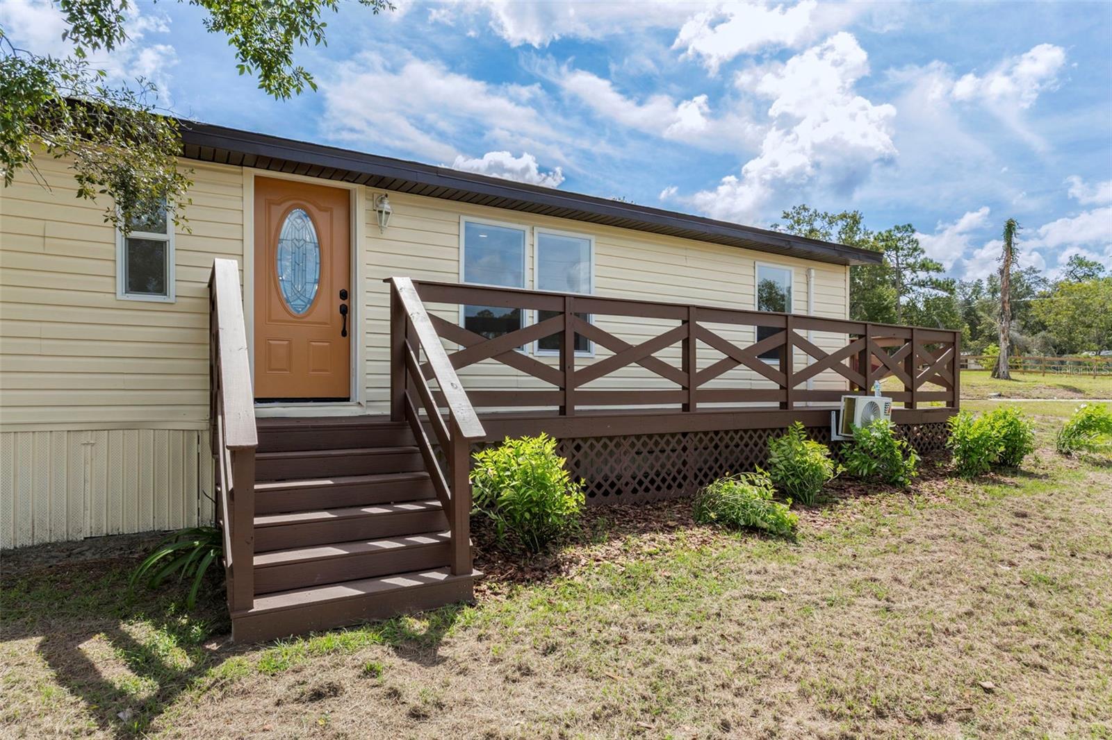 Image 6 of 48 For 18216 Alexson Street