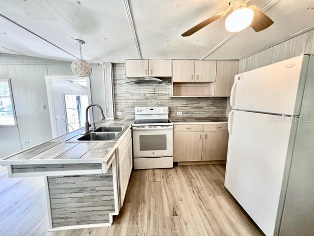 Image 11 of 45 For 2122 Kepner Drive