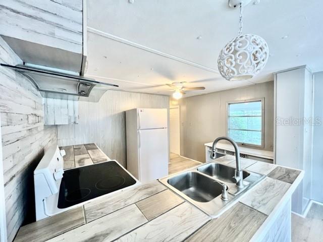Image 15 of 45 For 2122 Kepner Drive