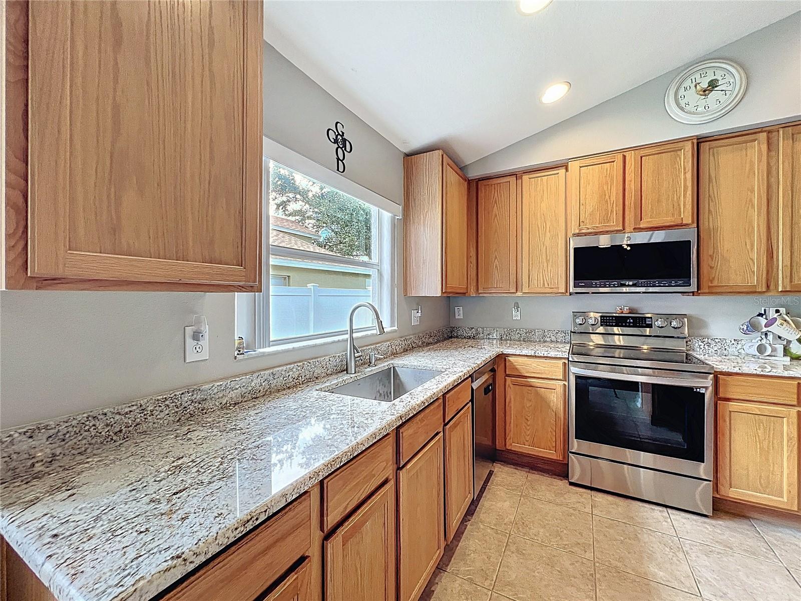 Image 24 of 83 For 13504 Dunwoody Drive