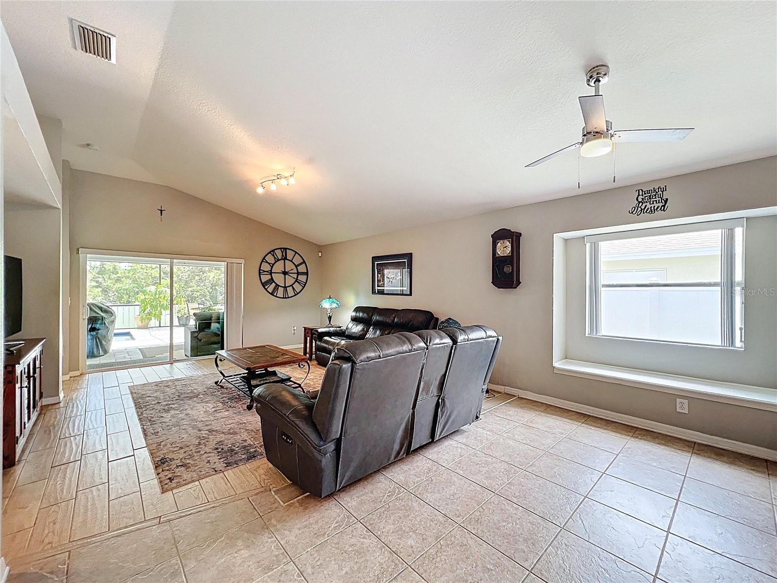 Image 29 of 83 For 13504 Dunwoody Drive
