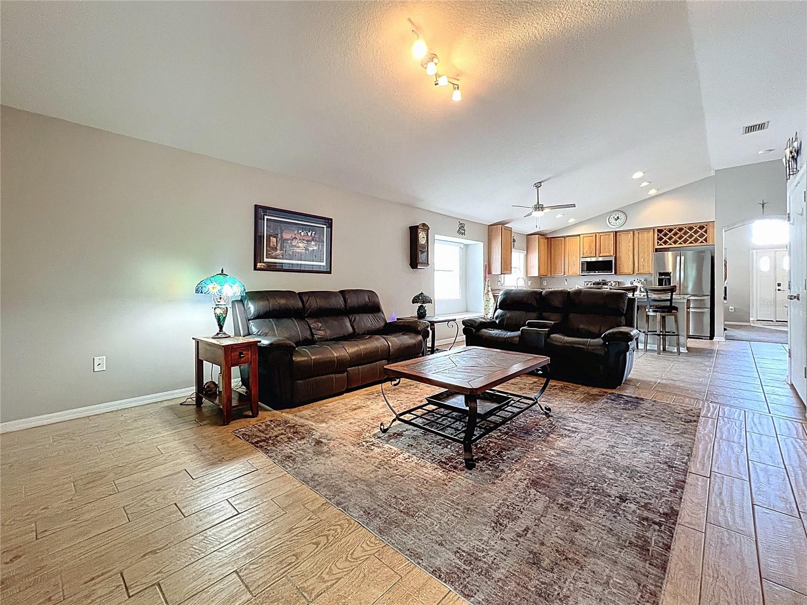 Image 31 of 83 For 13504 Dunwoody Drive