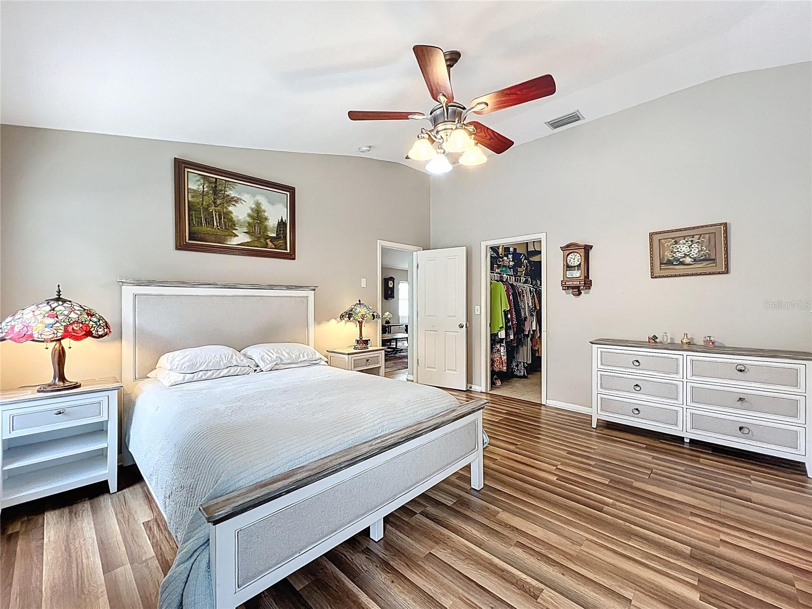 Image 35 of 83 For 13504 Dunwoody Drive