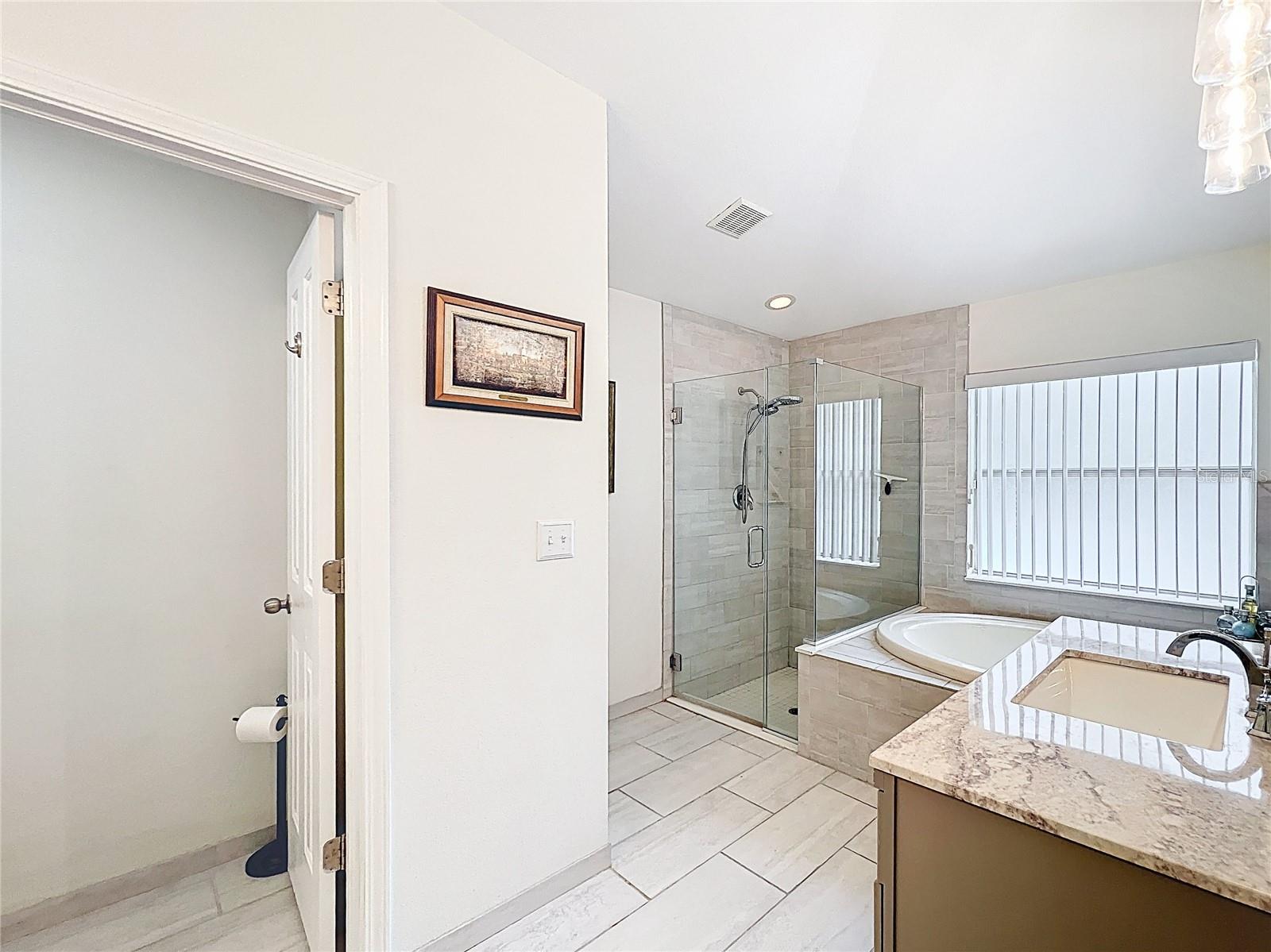 Image 41 of 83 For 13504 Dunwoody Drive