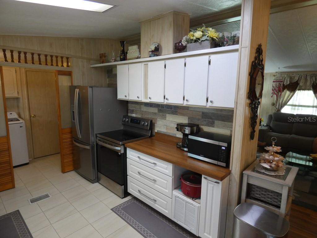 Listing photo id 17 for 35020 Colony Hills Drive