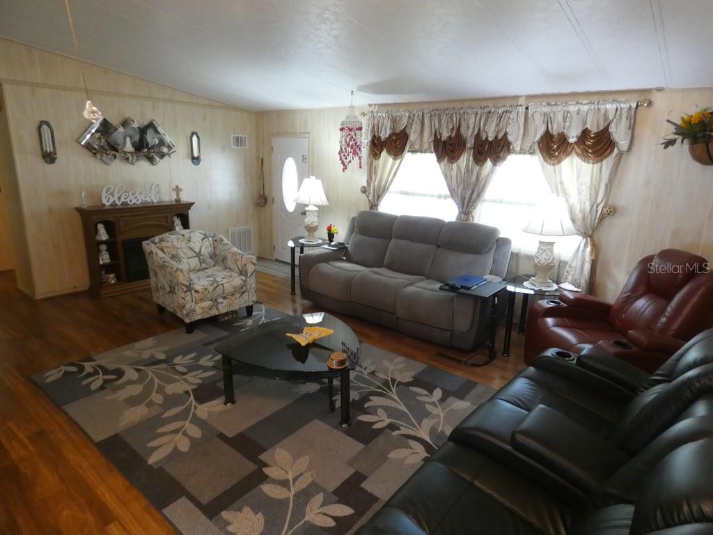 Listing photo id 28 for 35020 Colony Hills Drive