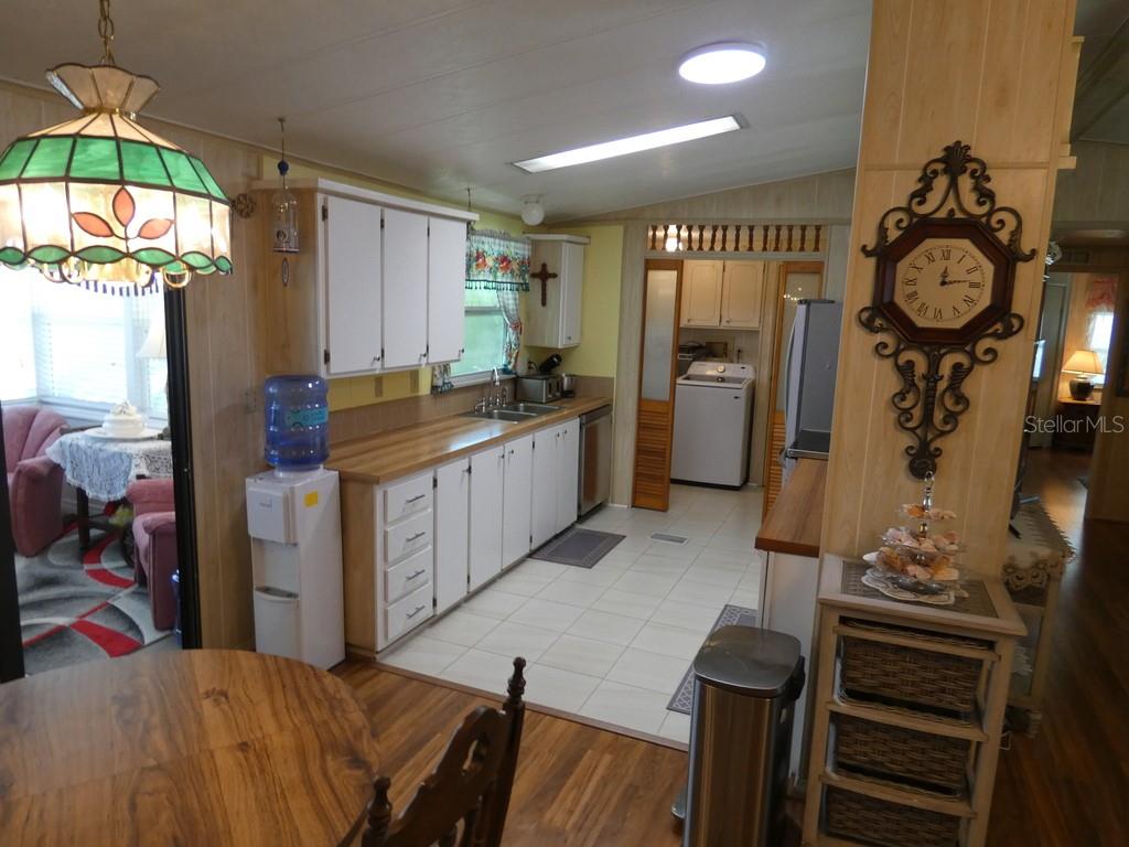 Listing photo id 5 for 35020 Colony Hills Drive