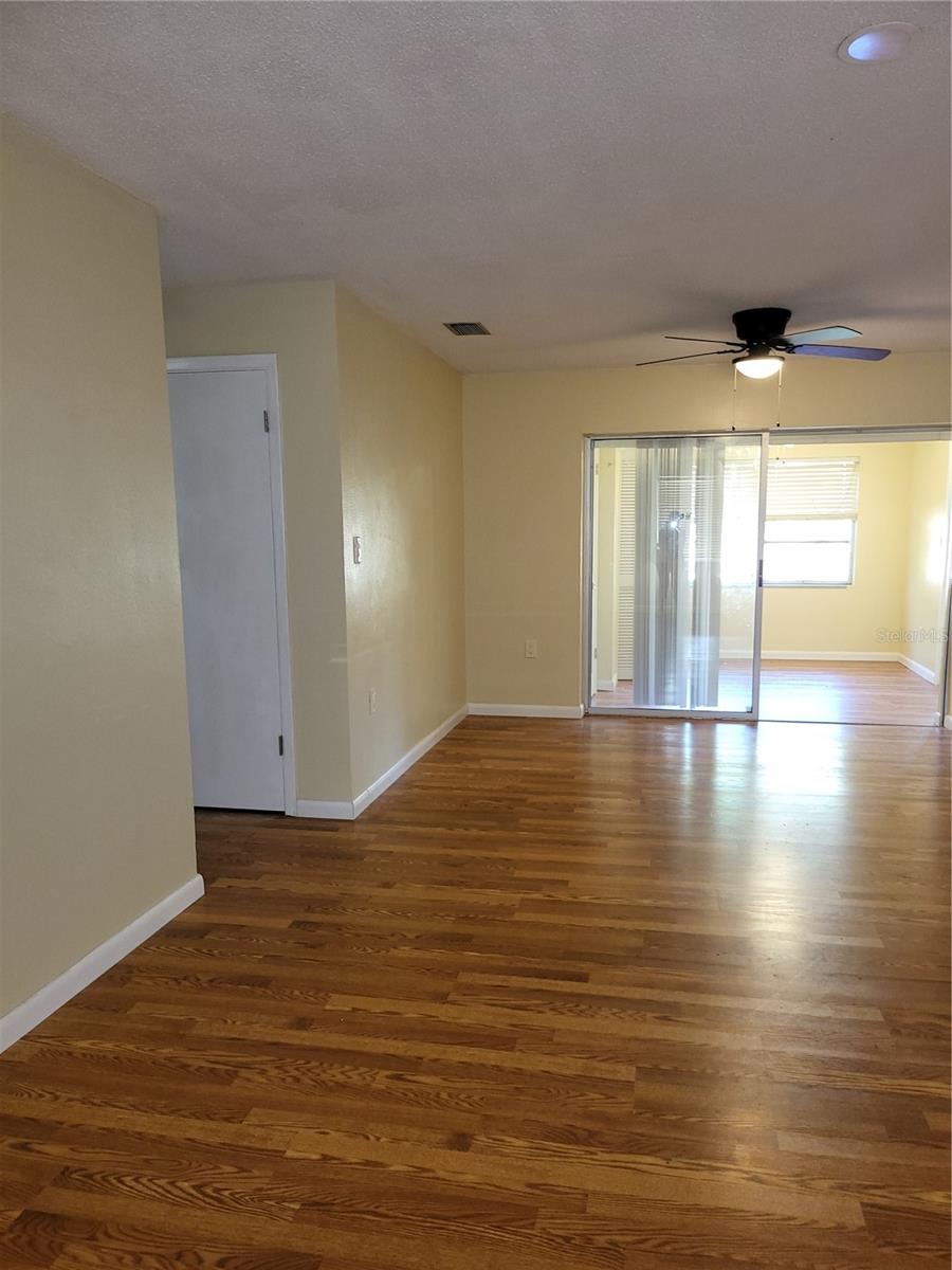 Image 8 of 34 For 9050 Richwood Lane