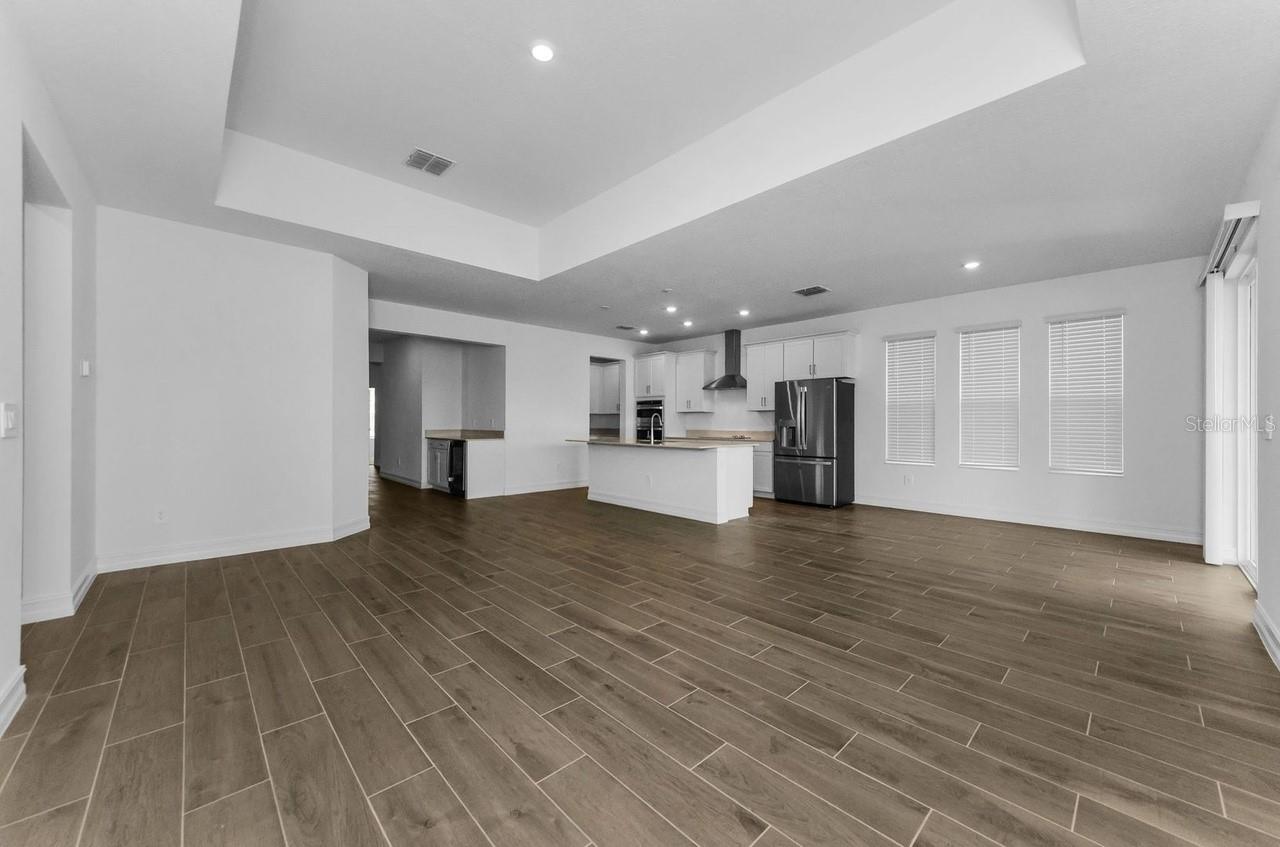 Listing photo id 9 for 18452 Serene Lake Loop