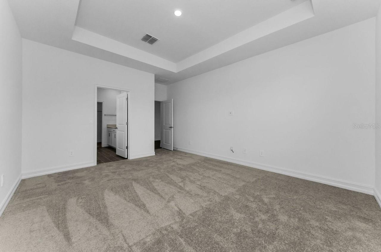 Listing photo id 13 for 18452 Serene Lake Loop