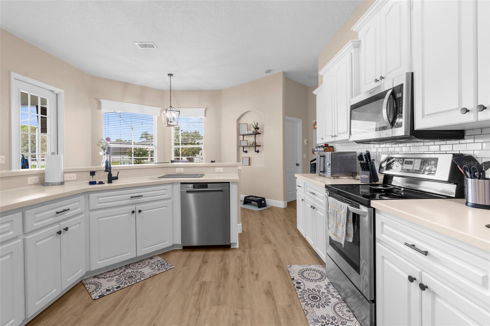 Image 17 of 56 For 13480 Twinberry Drive