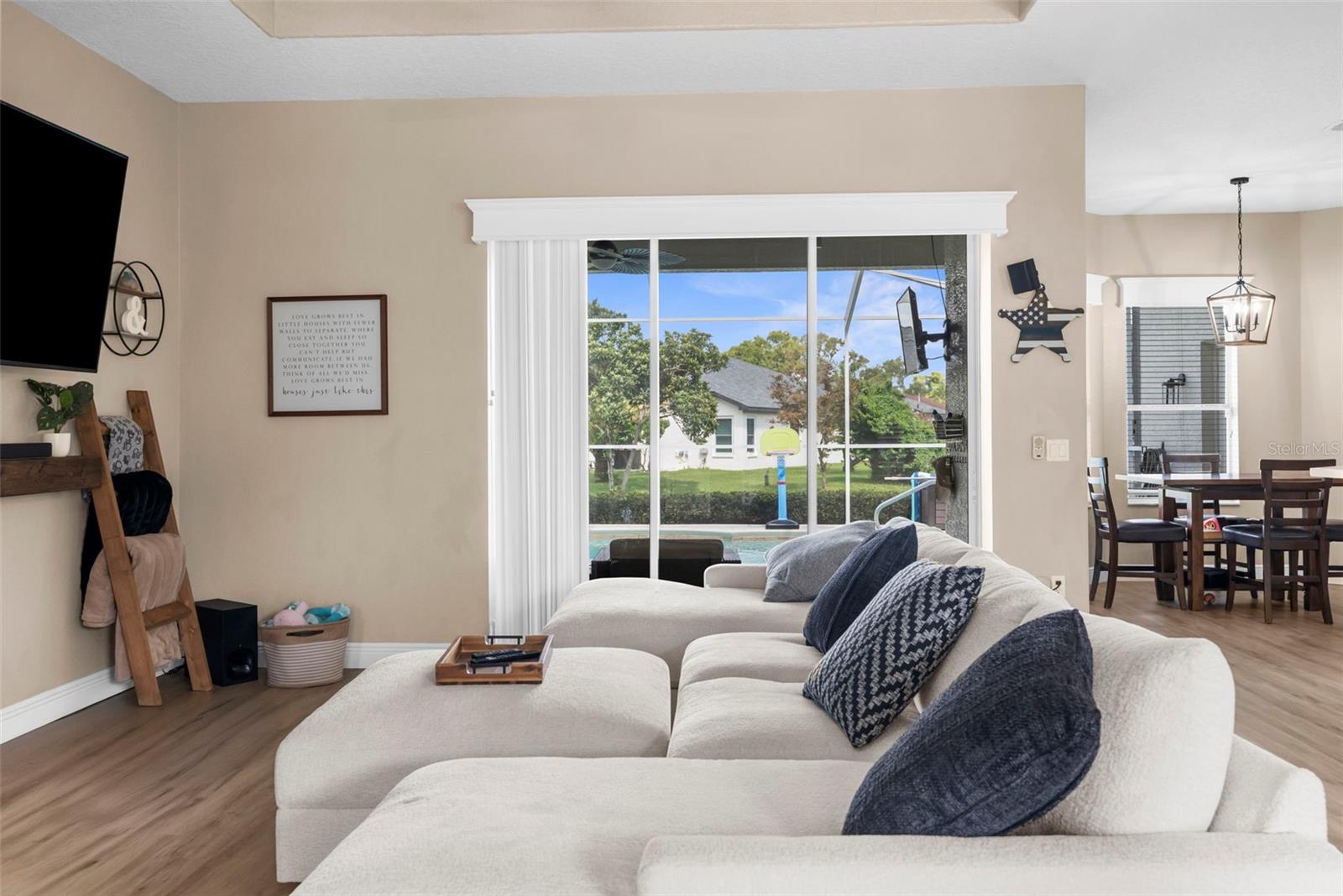 Image 5 of 56 For 13480 Twinberry Drive