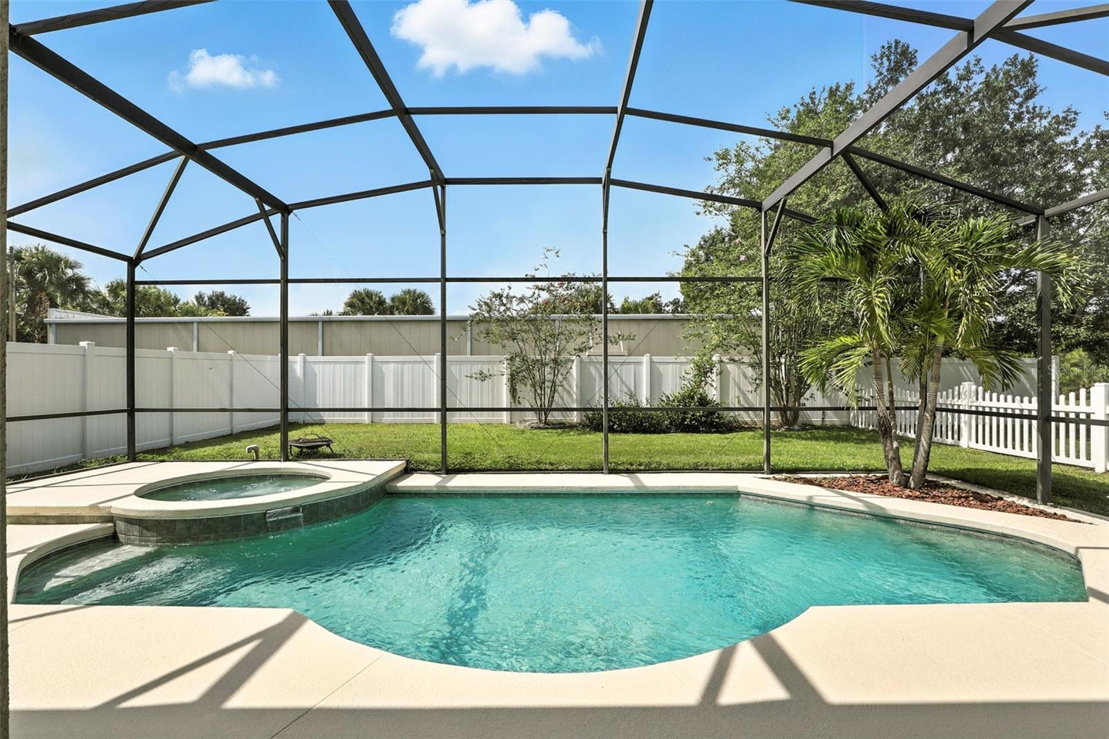 Image 32 of 45 For 2923 Spring Heather Place
